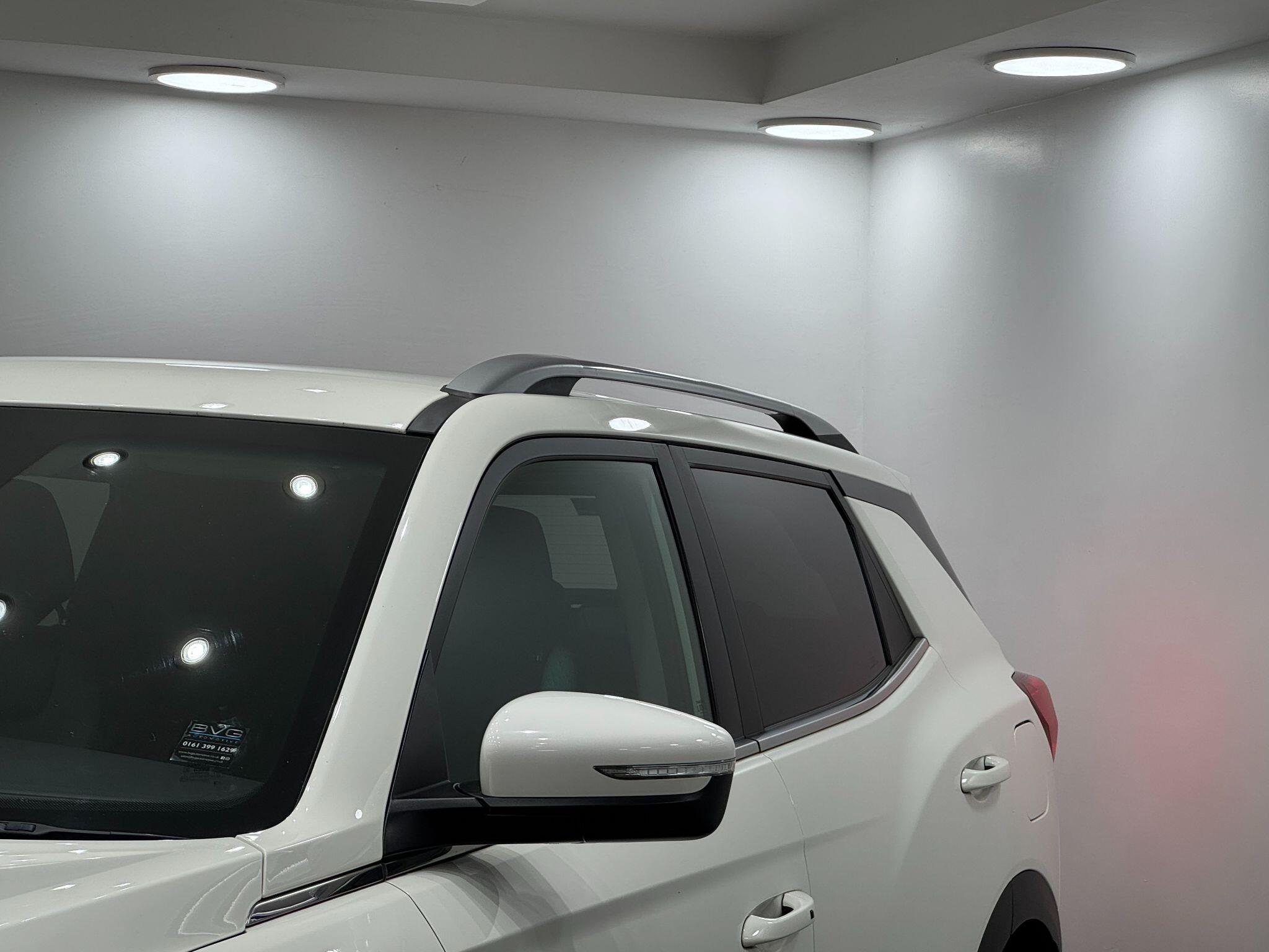 KGM Korando view 16
