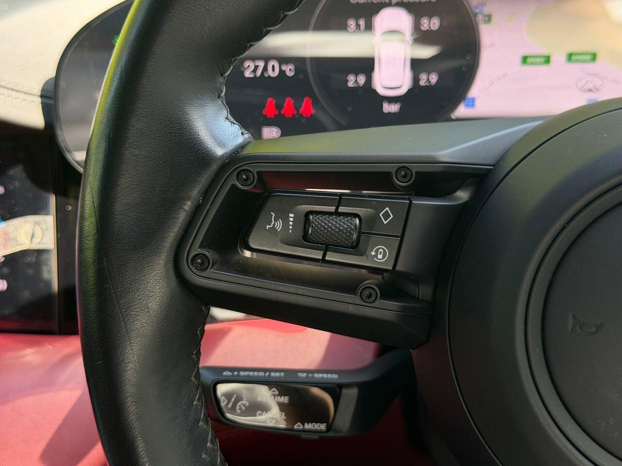 Porsche Taycan view 39