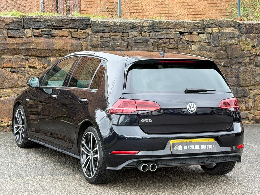 Volkswagen Golf view 5