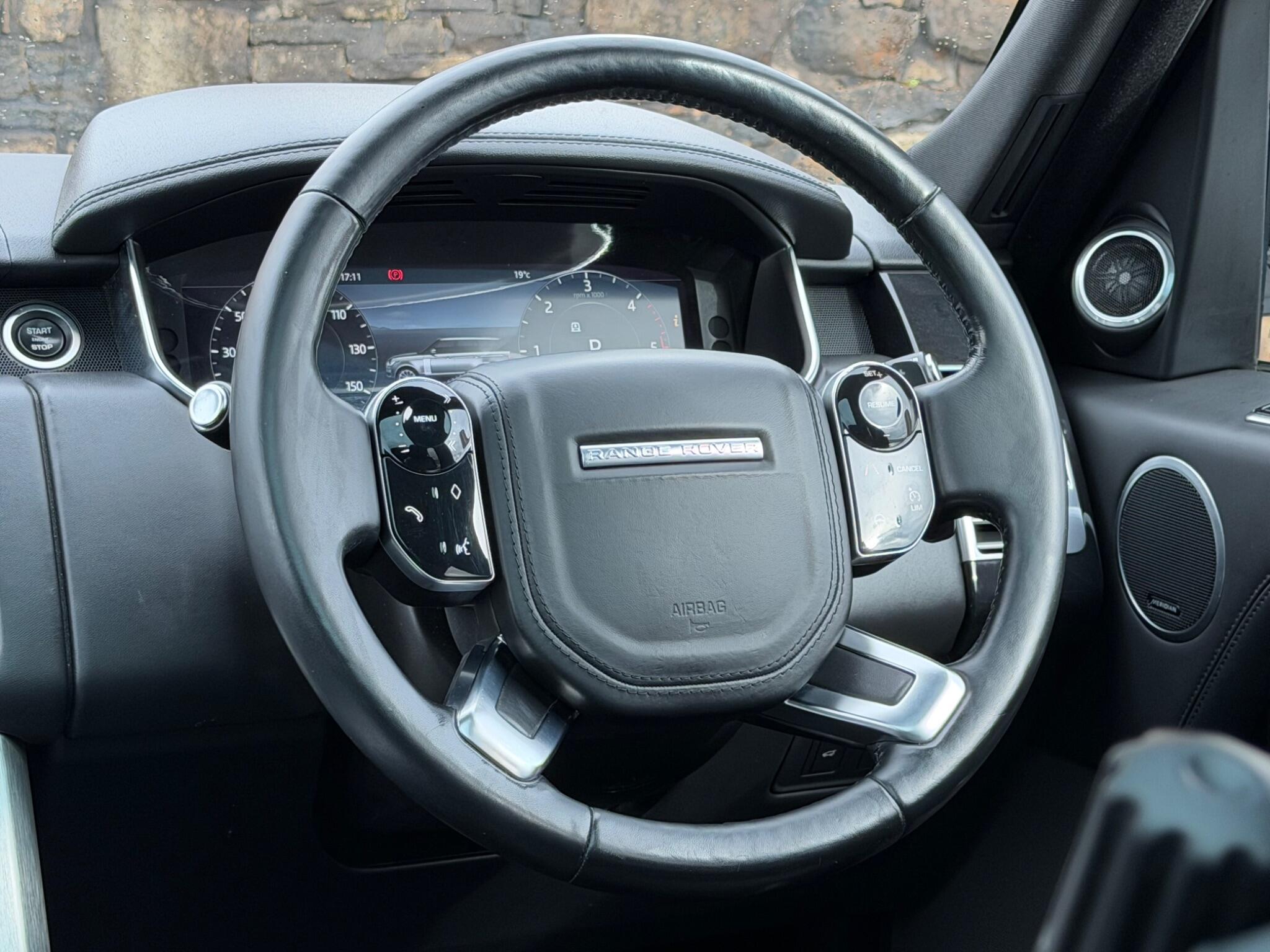 Land Rover Range Rover view 28