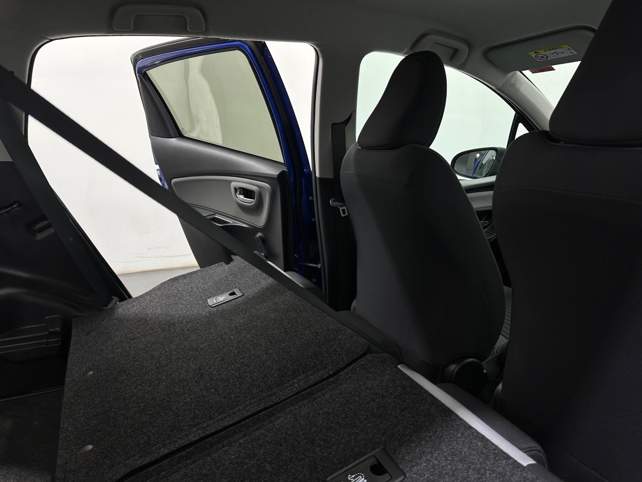 Toyota Yaris view 40