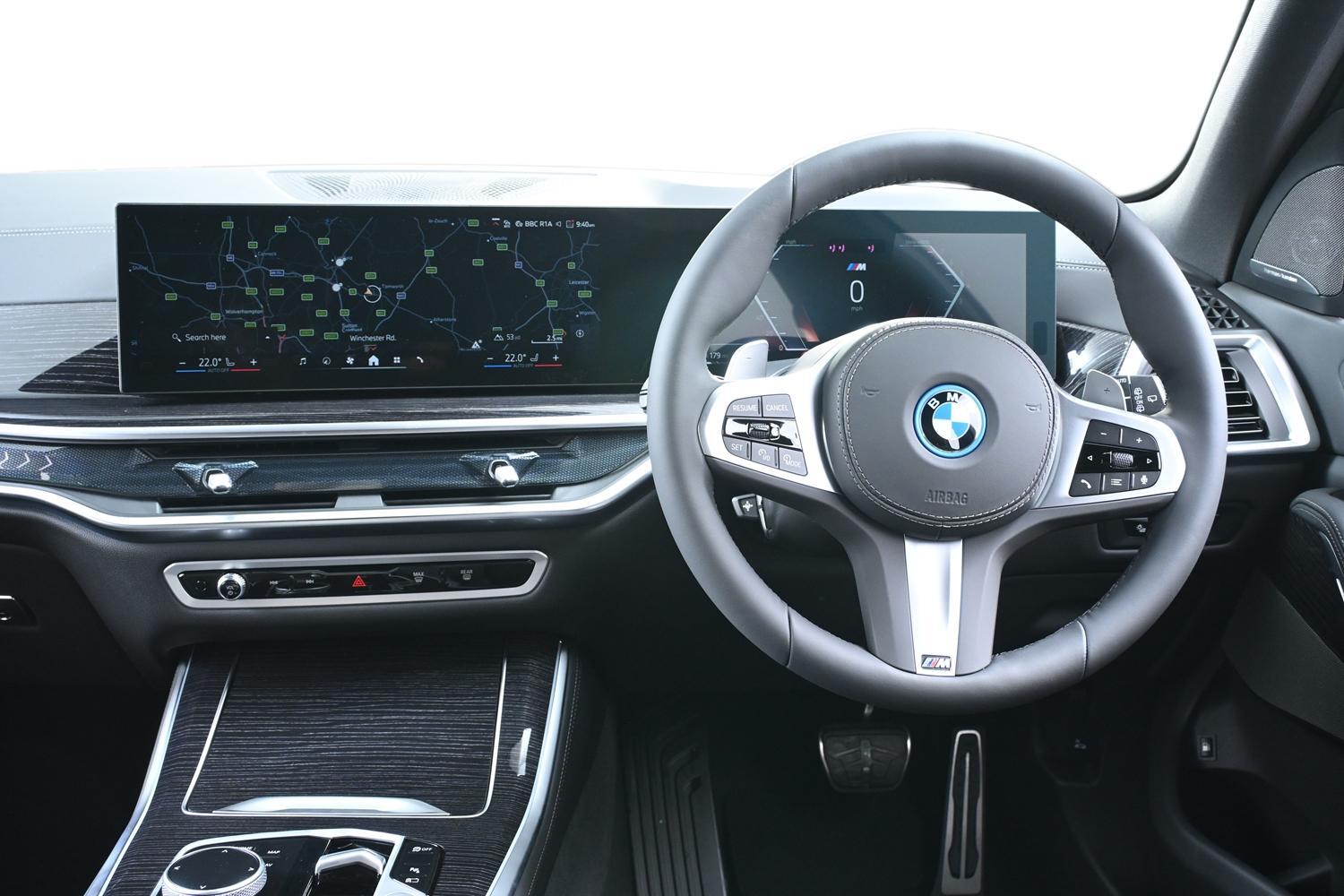 BMW X5 view 5