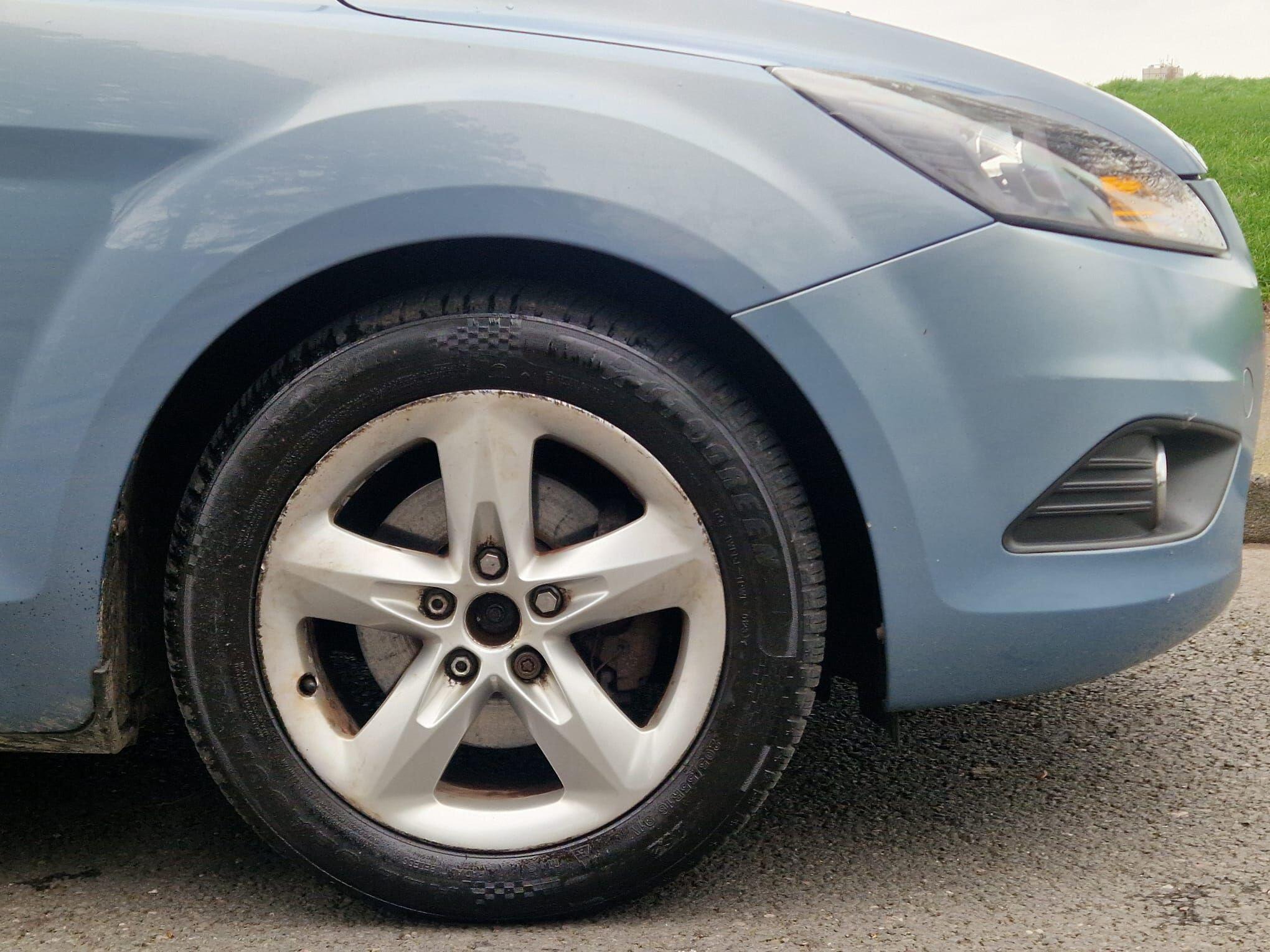 Ford Focus view 31