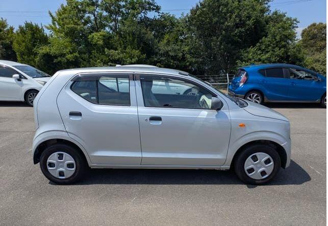 Suzuki Alto view 10