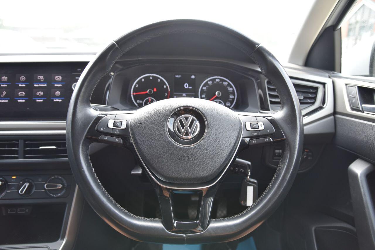 Volkswagen Polo view 27
