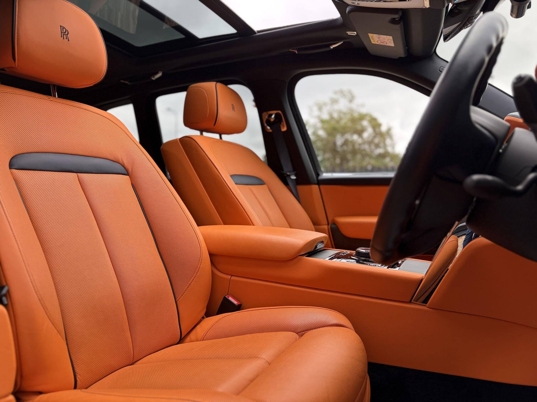 Rolls-Royce Cullinan view 18