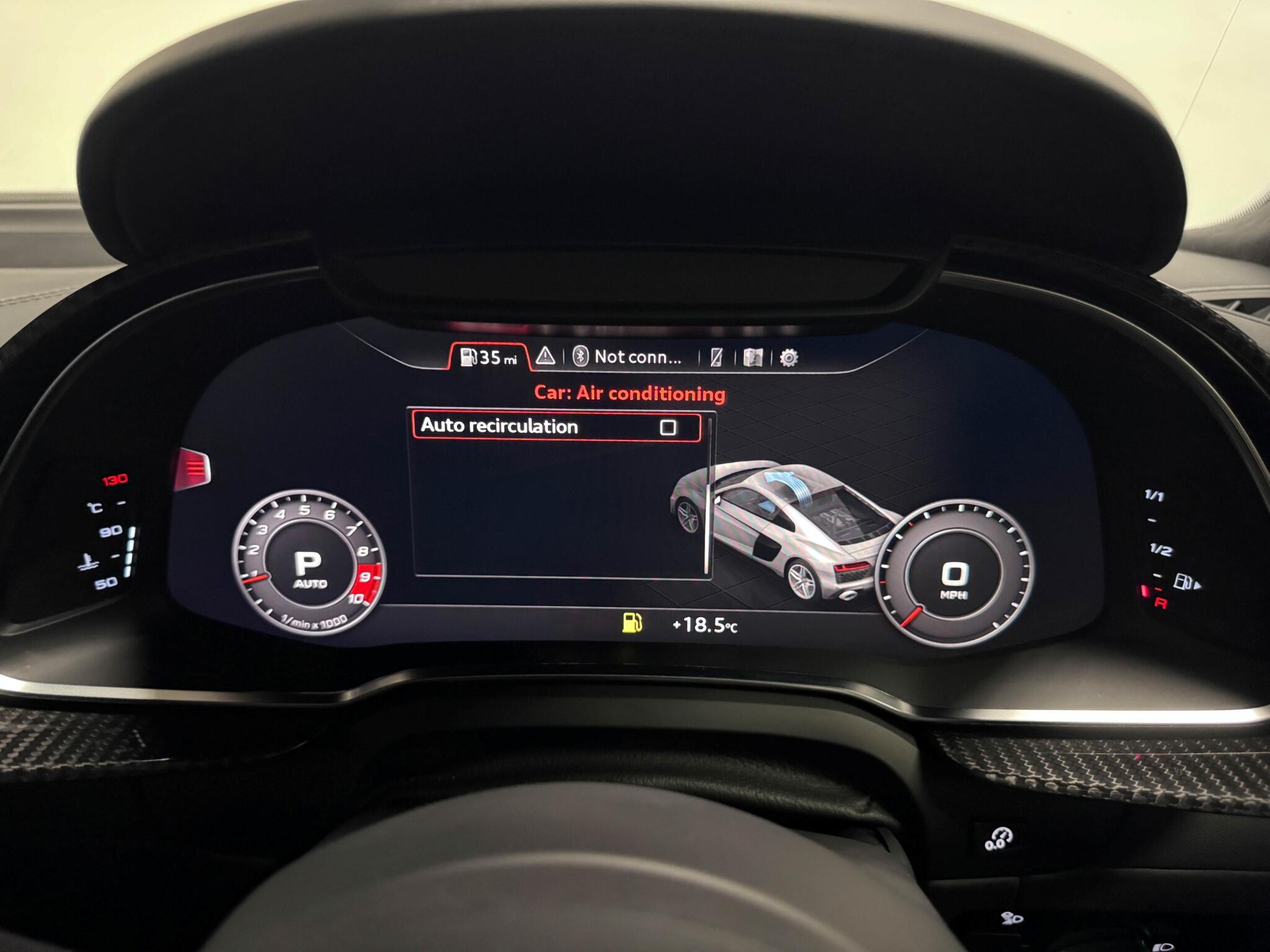 Audi R8 view 56