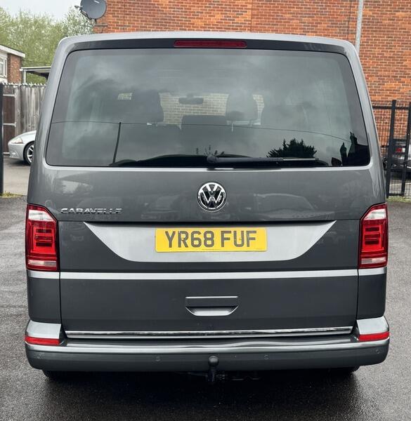 2018 Volkswagen Caravelle image 6