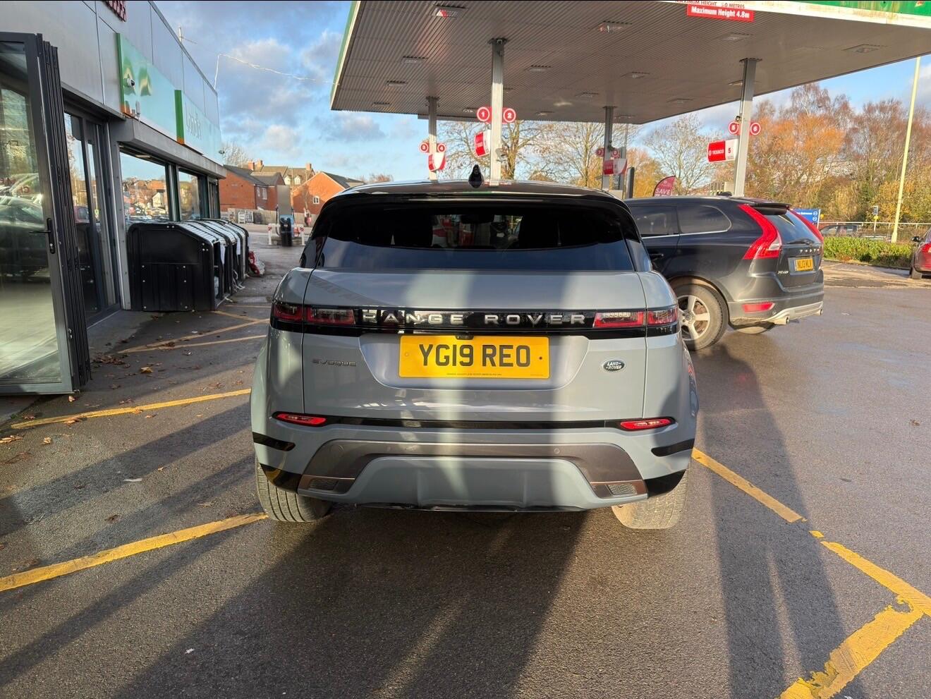 2019 Land Rover Range Rover Evoque 2.0 P250 MHEV First Edition Auto 4WD Euro 6 (s/s) 5dr • 59,100 miles image 6