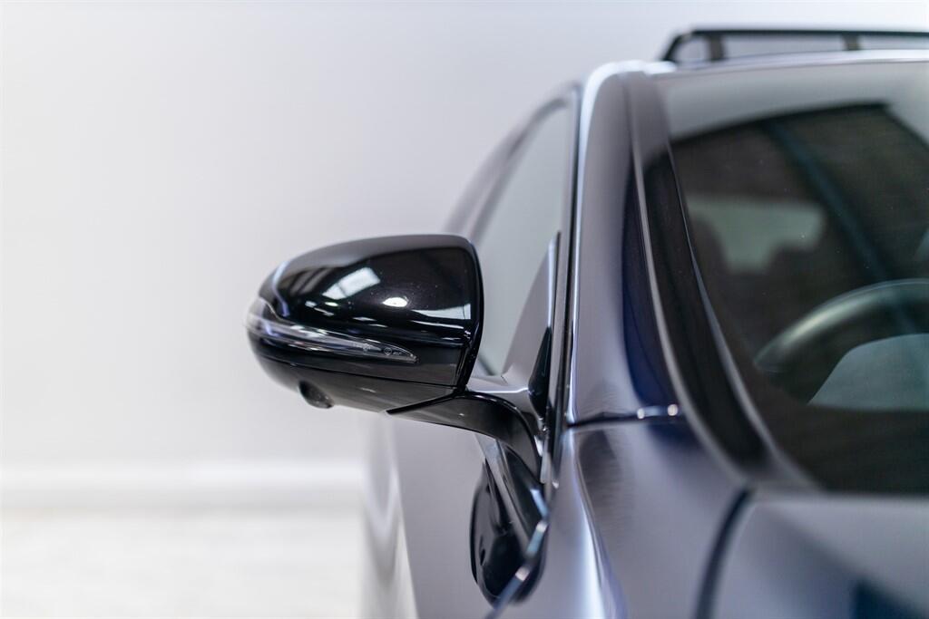 Mercedes-Benz E-Class view 16