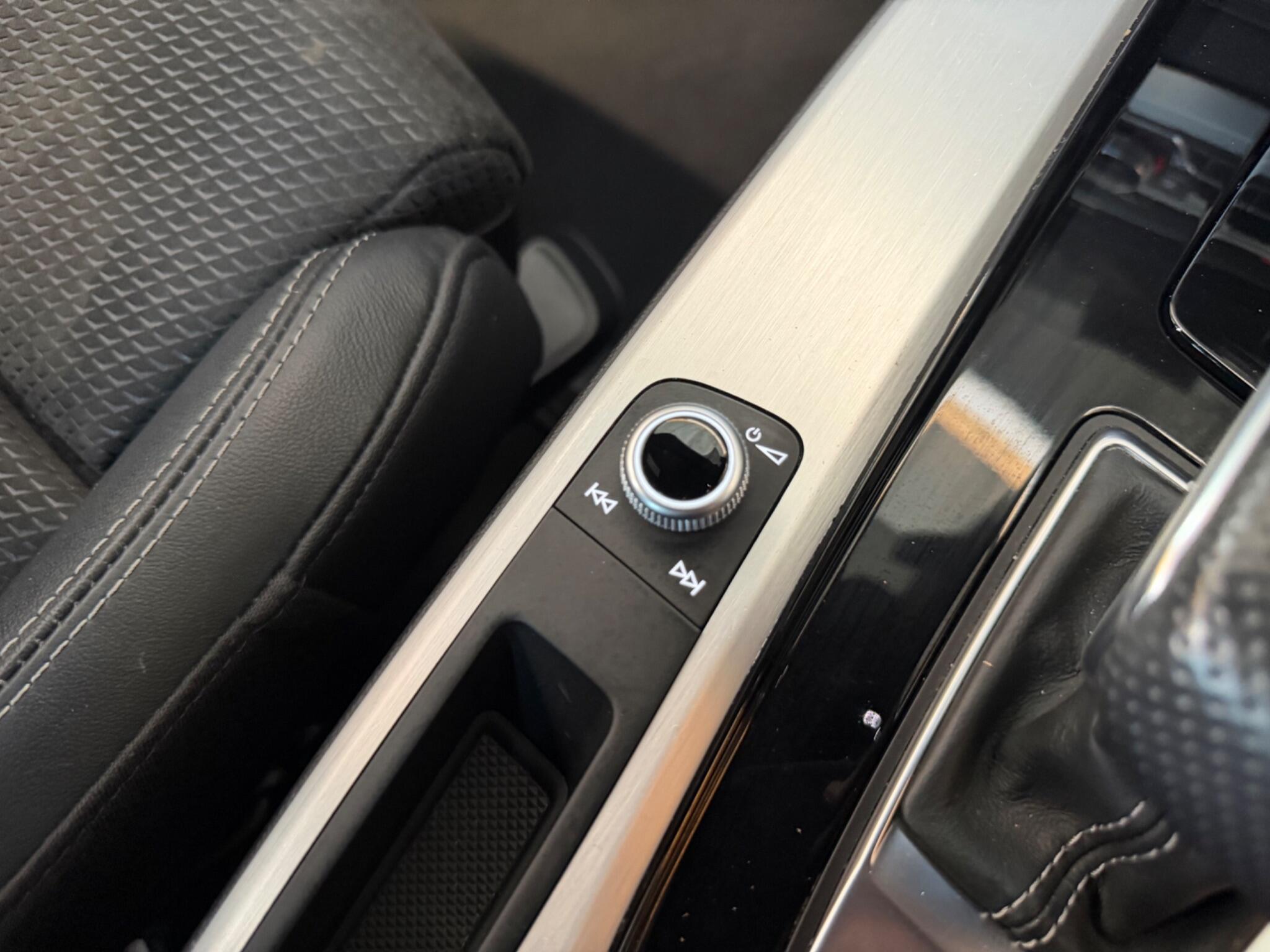 Audi A4 view 32