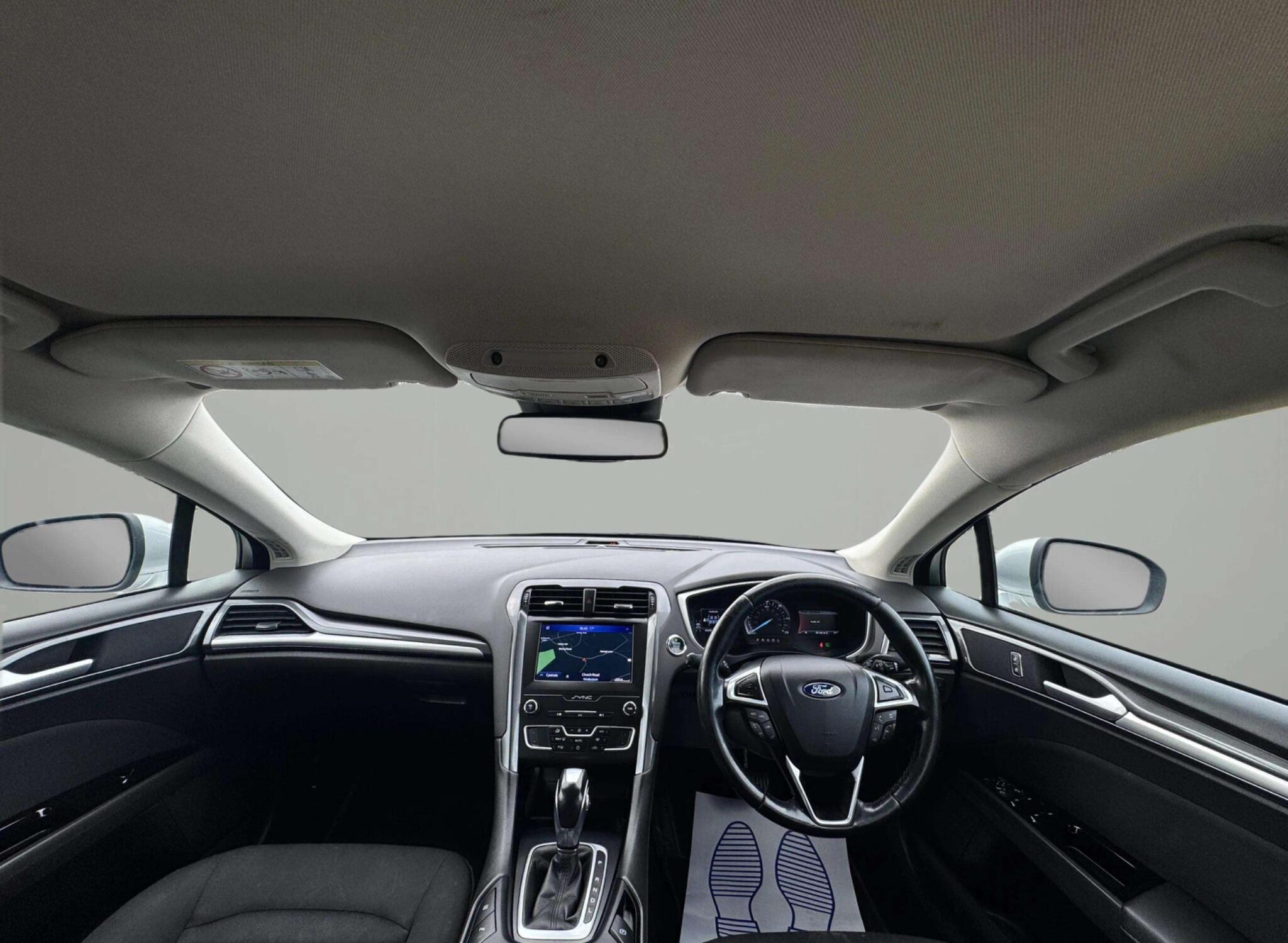 Ford Mondeo view 5