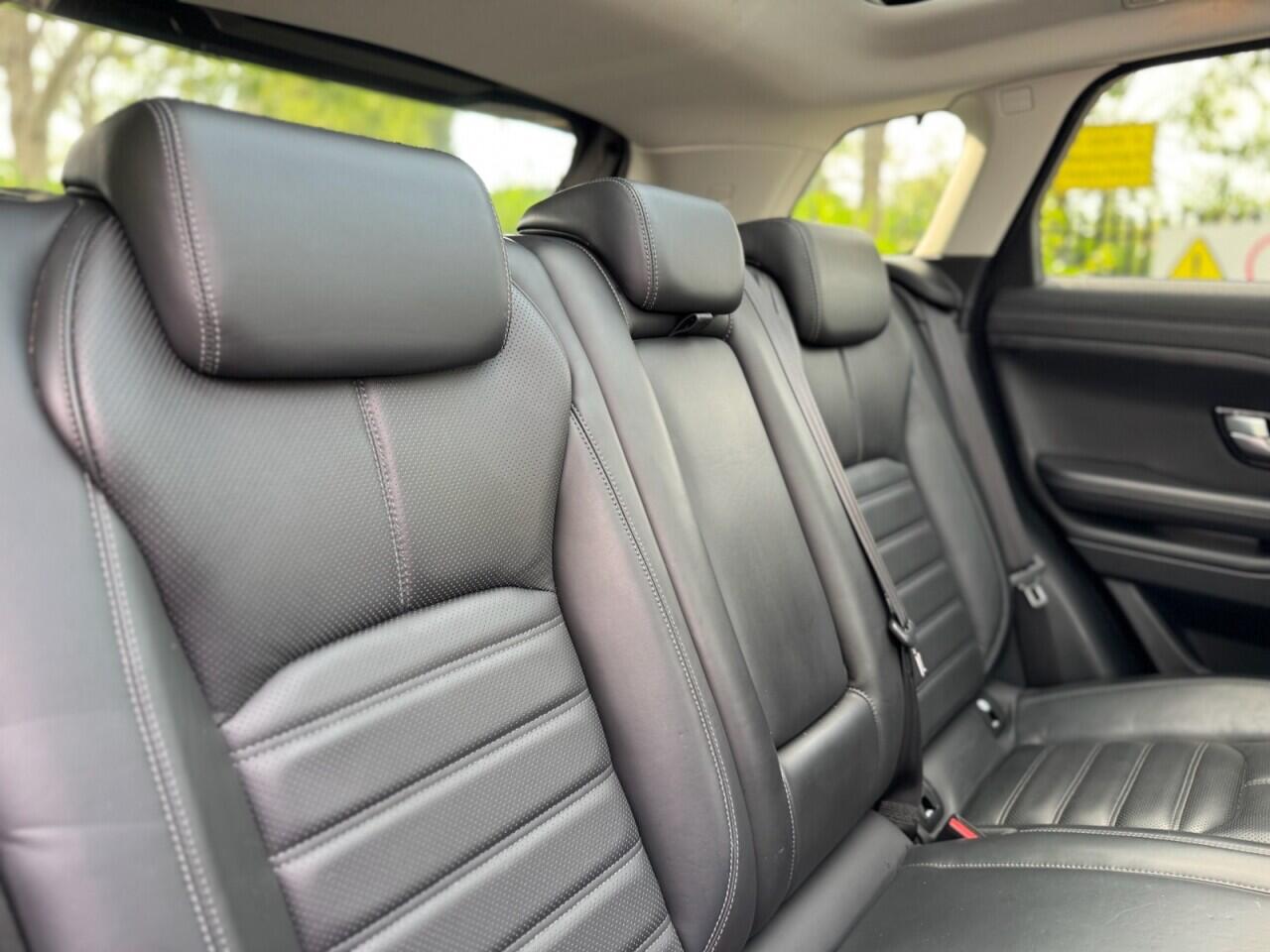 Land Rover Range Rover Evoque view 29