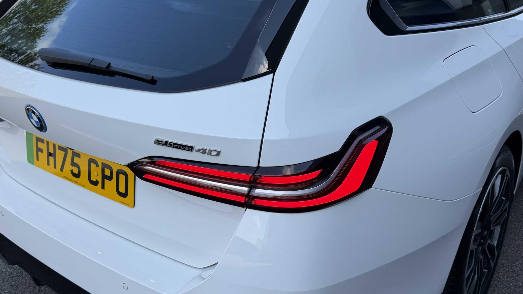 BMW i5 view 39