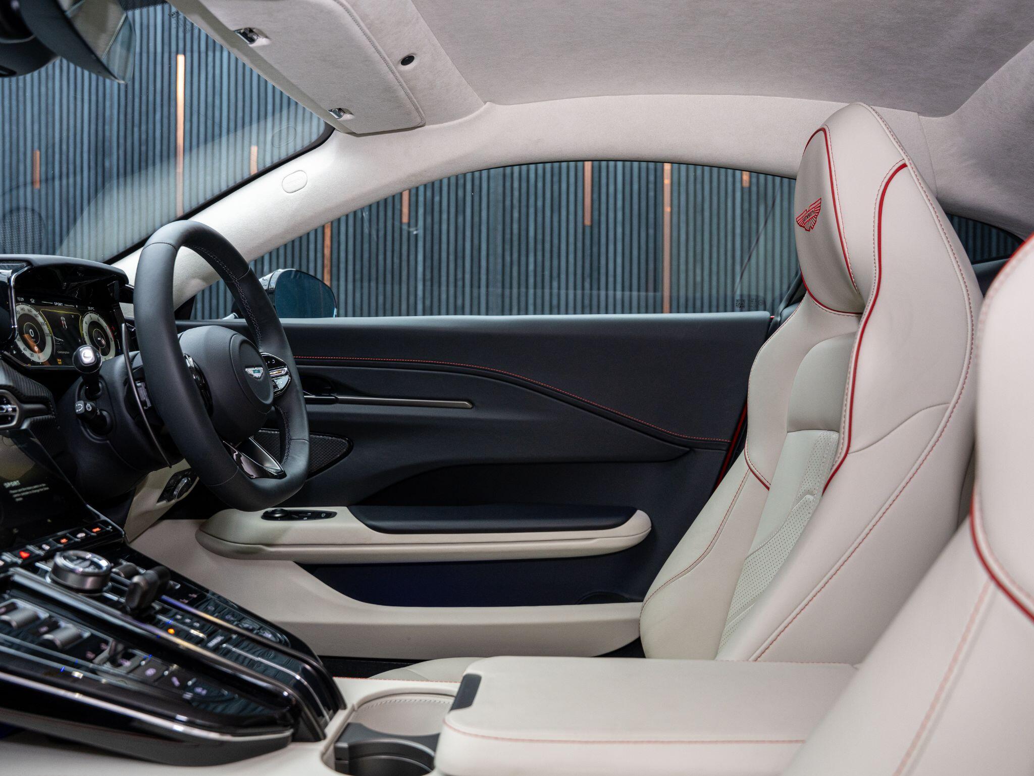 Aston Martin Vantage view 41