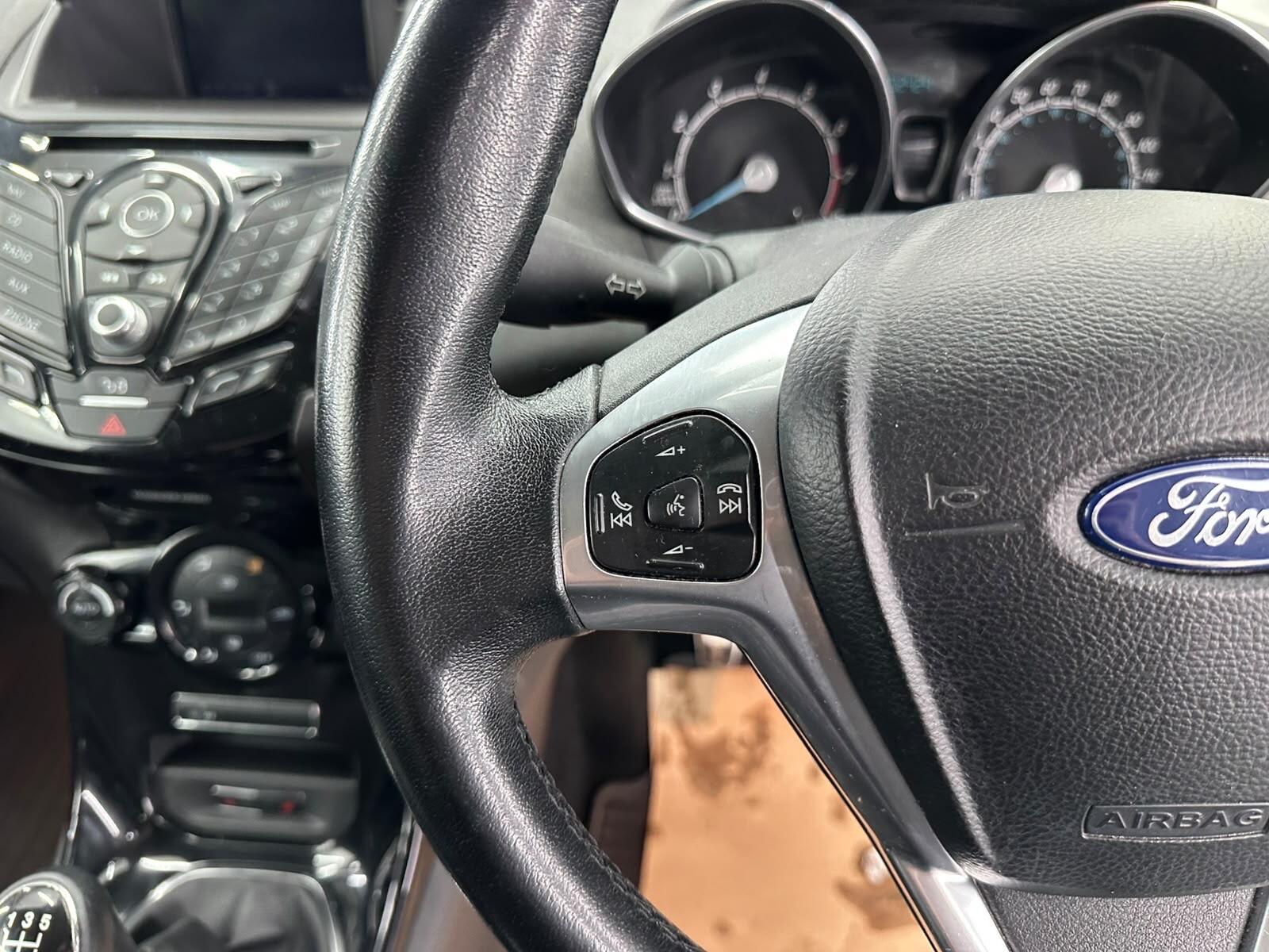 Ford Fiesta view 28