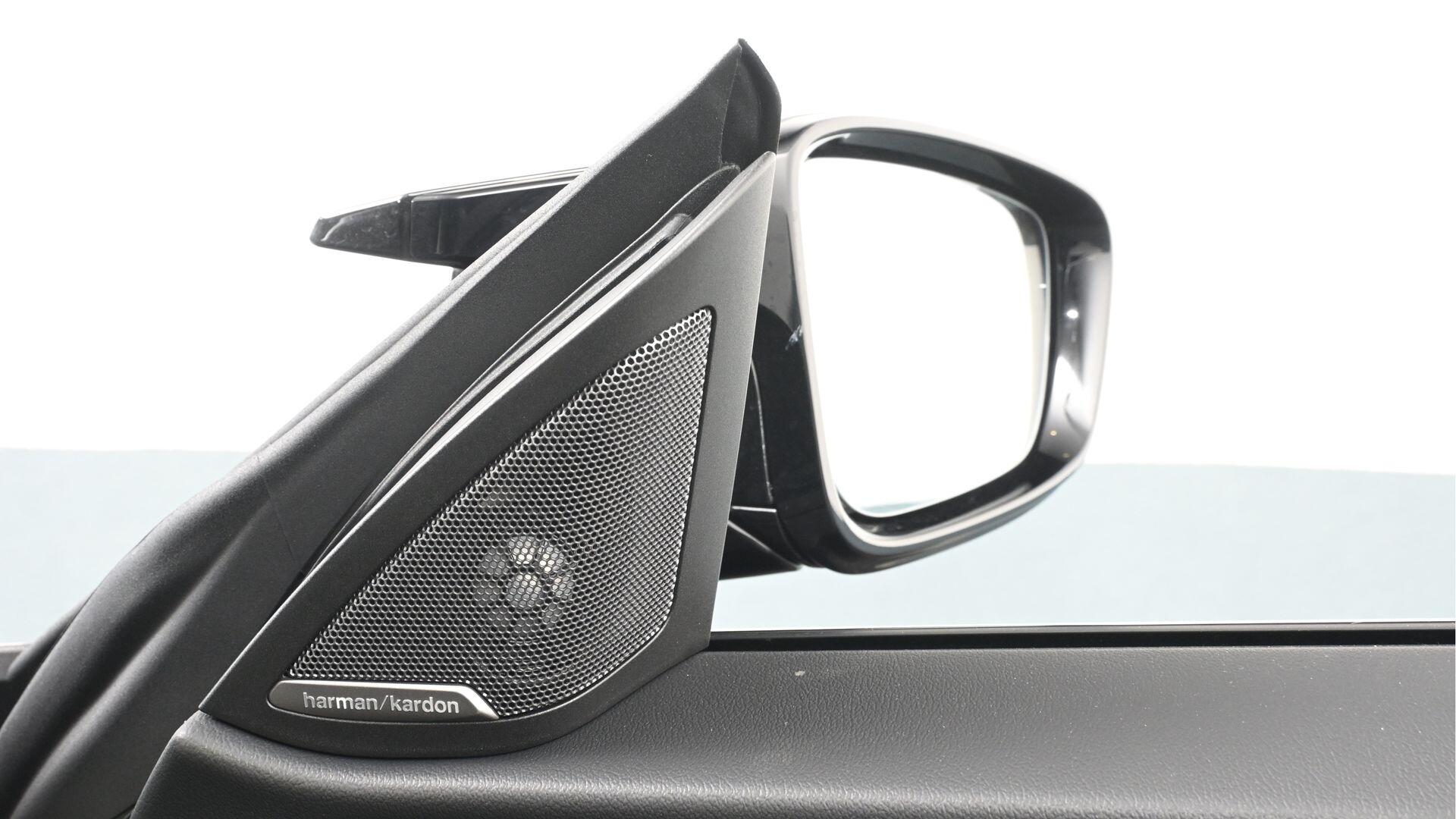 BMW i4 view 20