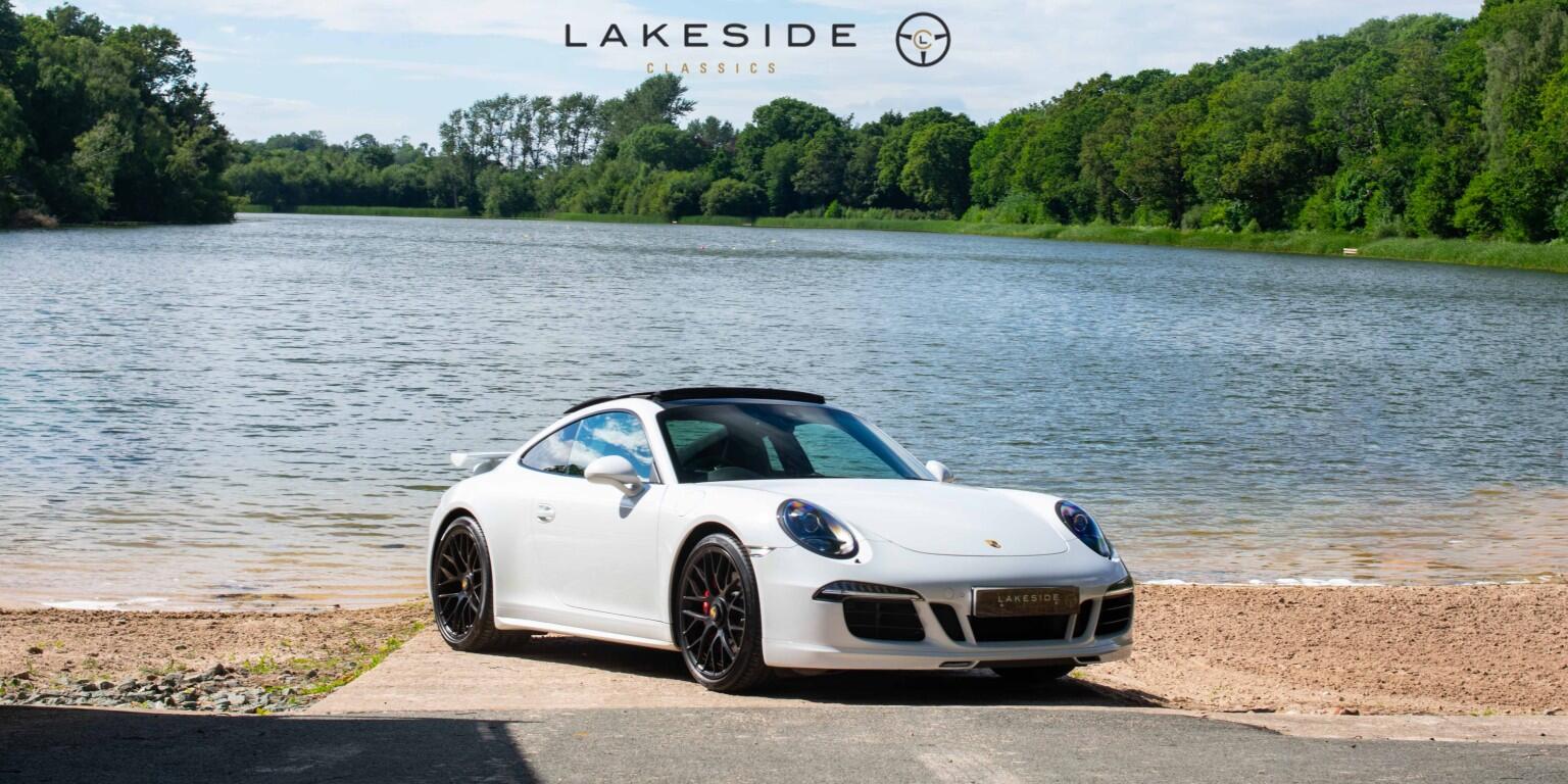 Porsche 911 main image