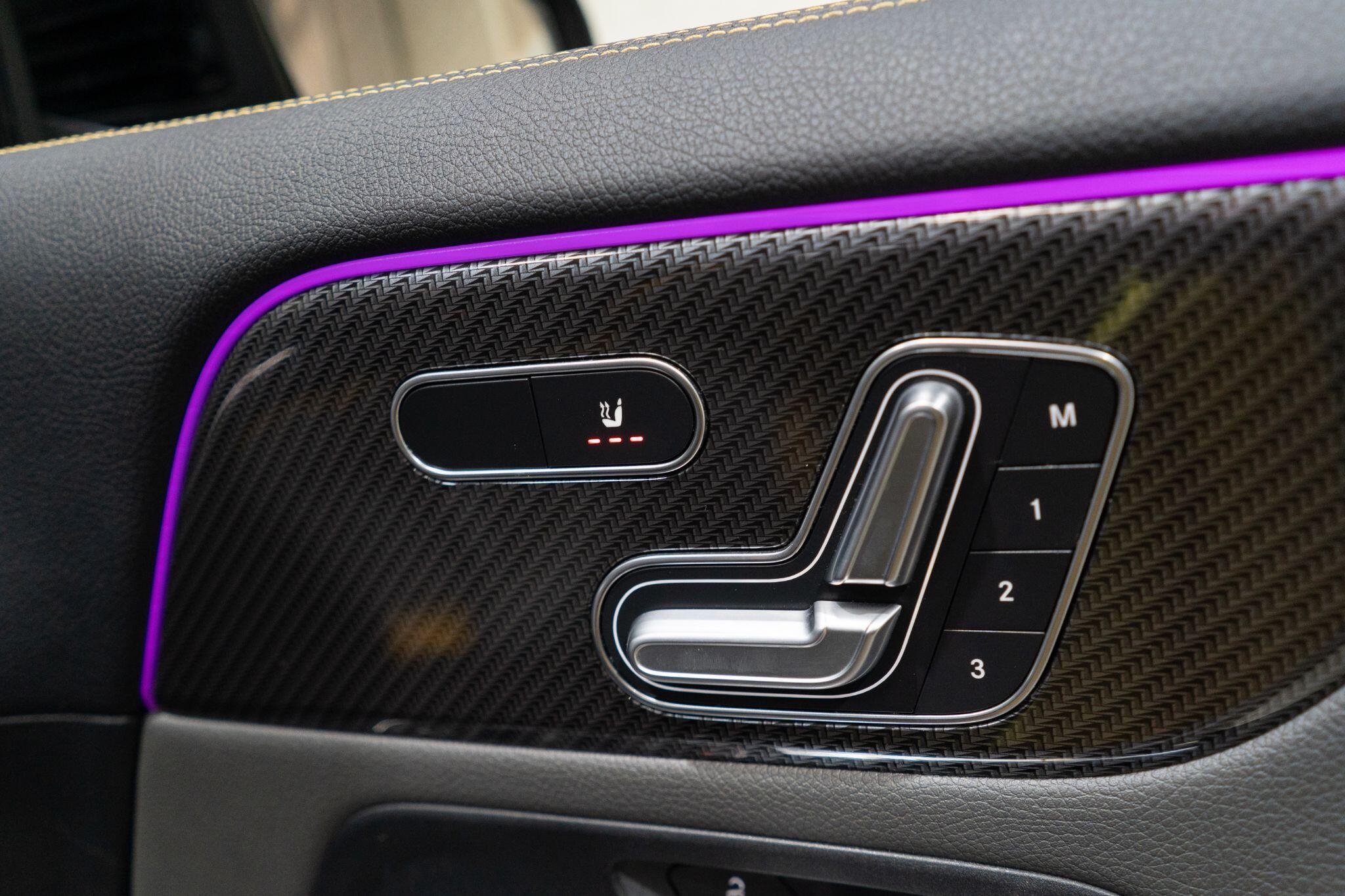Mercedes-Benz Gla view 3