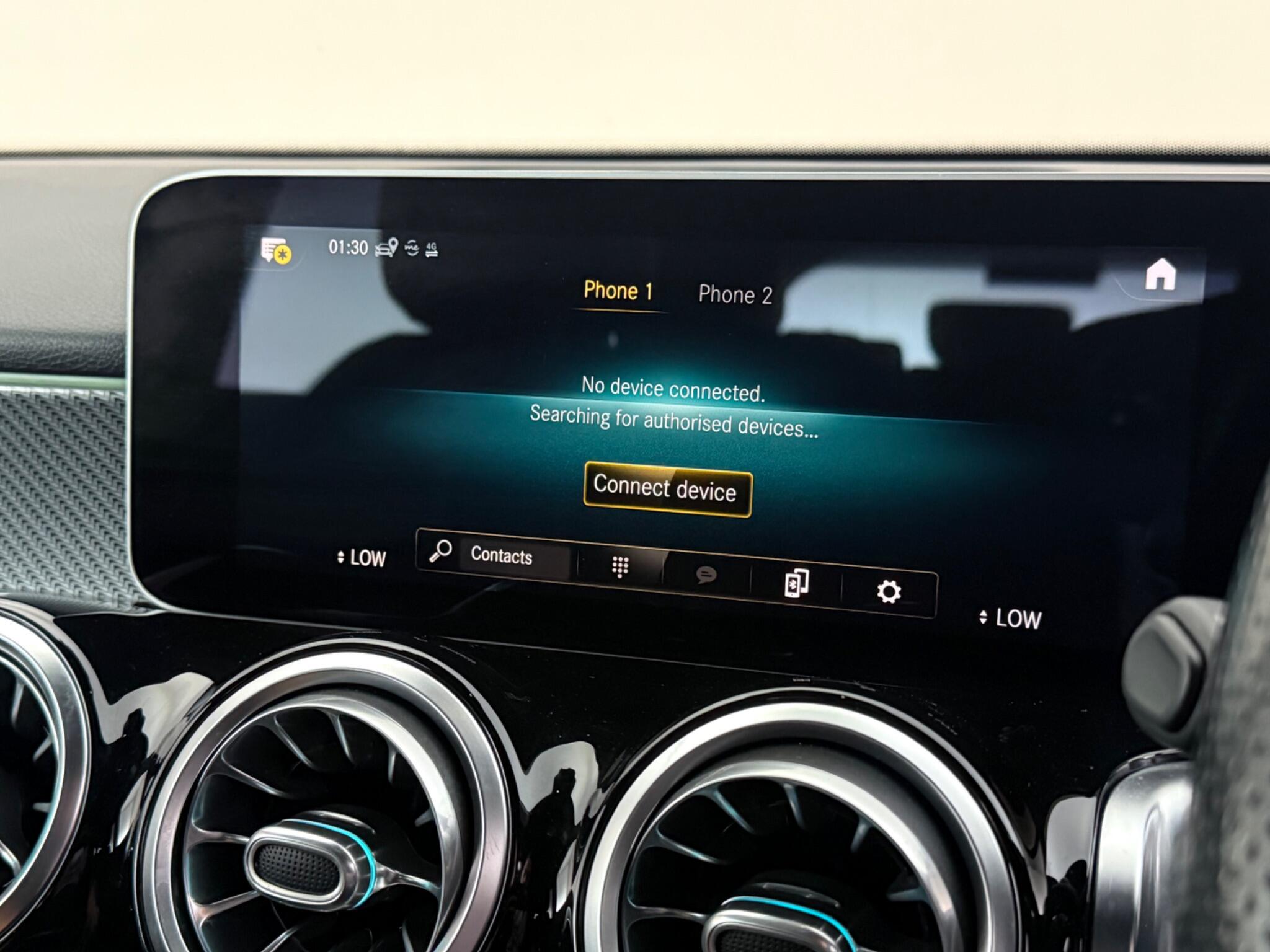 Mercedes-Benz GLB view 34