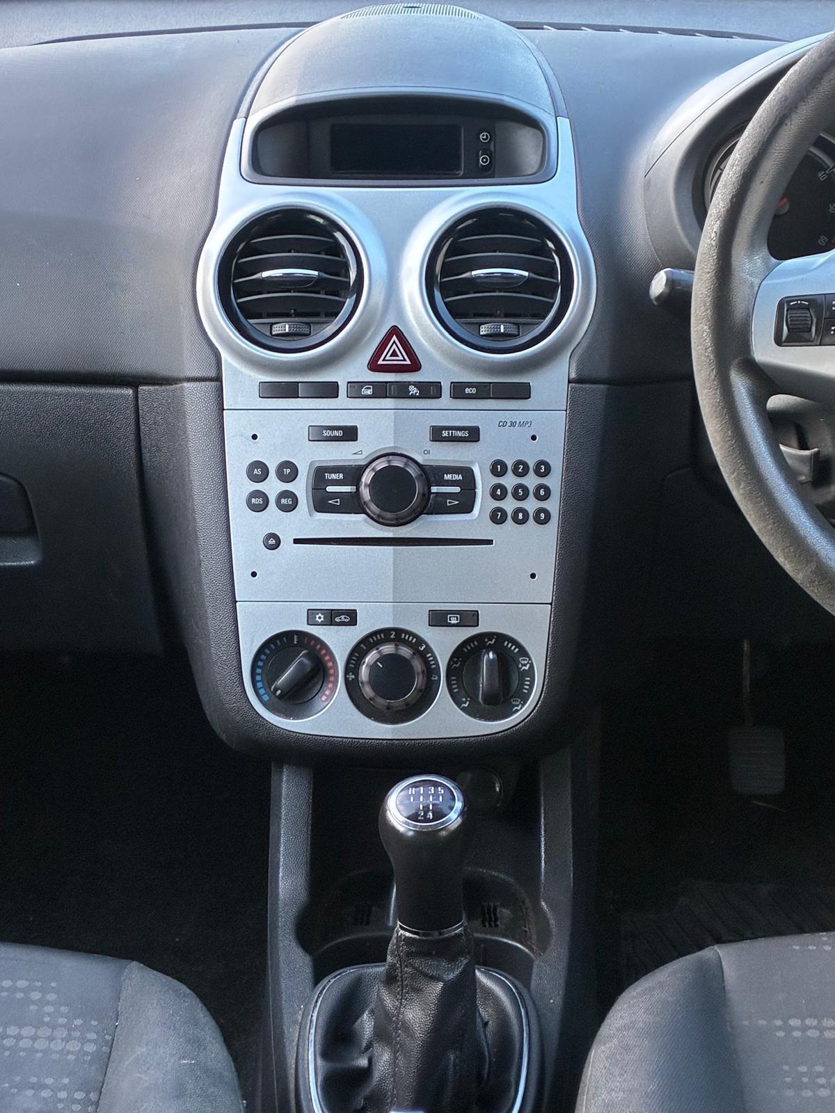 Vauxhall Corsa view 18