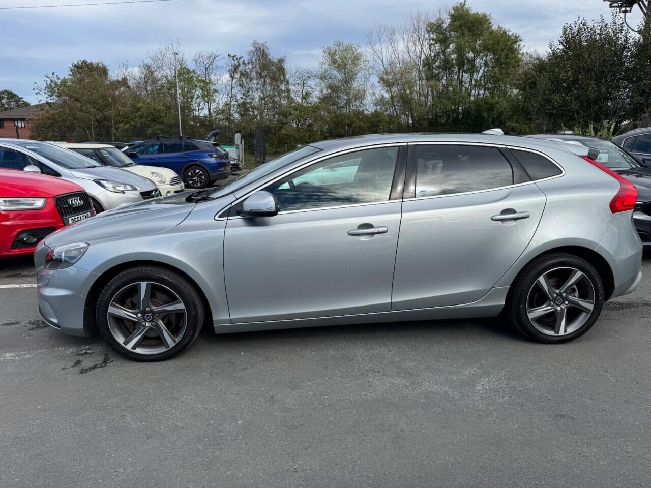 Volvo V40 view 54