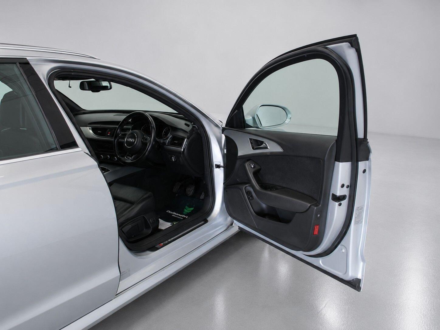 Audi A6 view 25