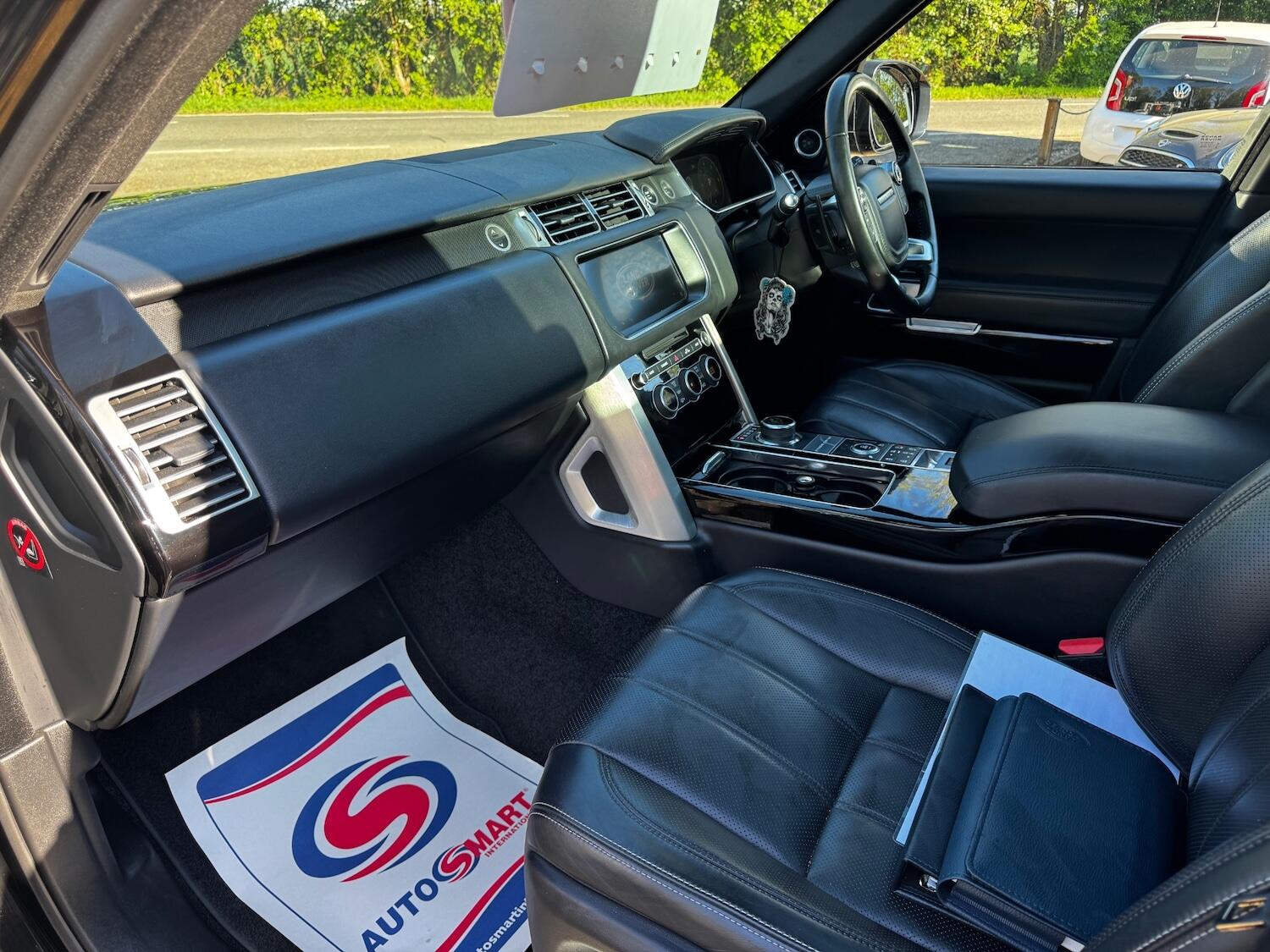 Land Rover Range Rover view 9