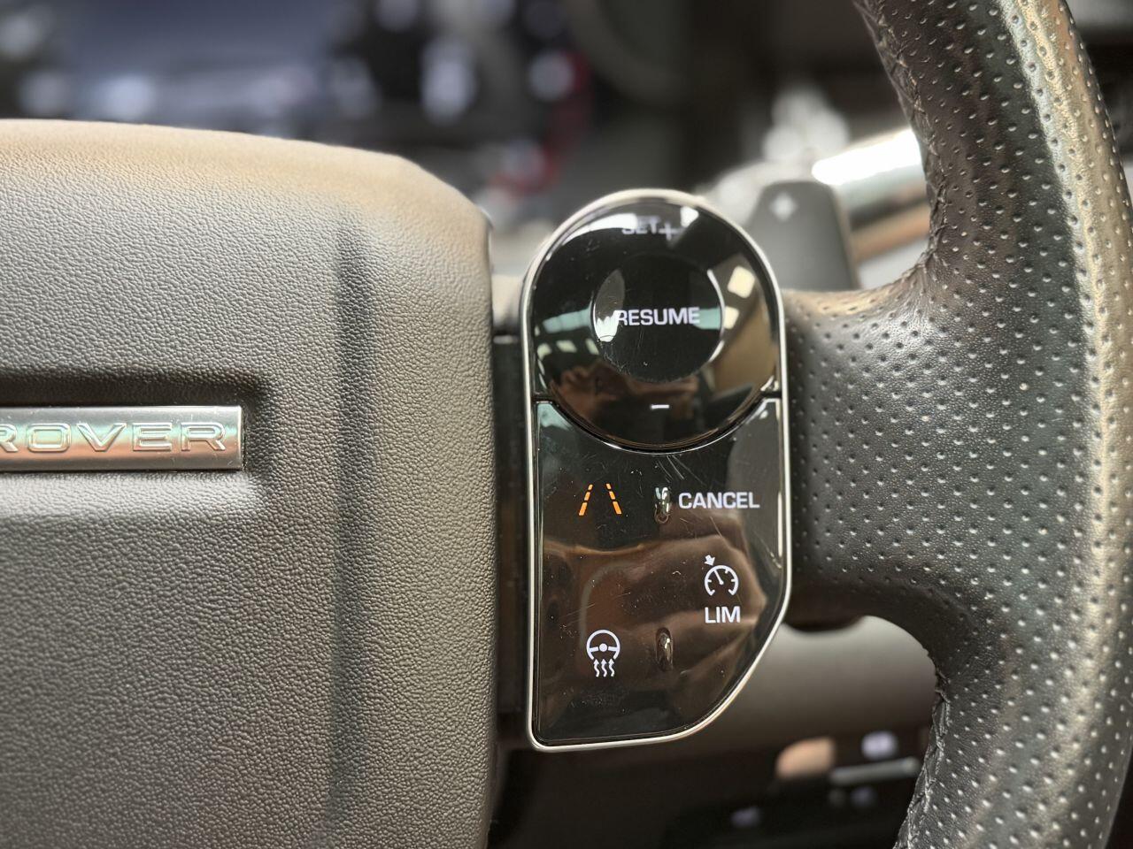 Land Rover Range Rover Evoque view 31
