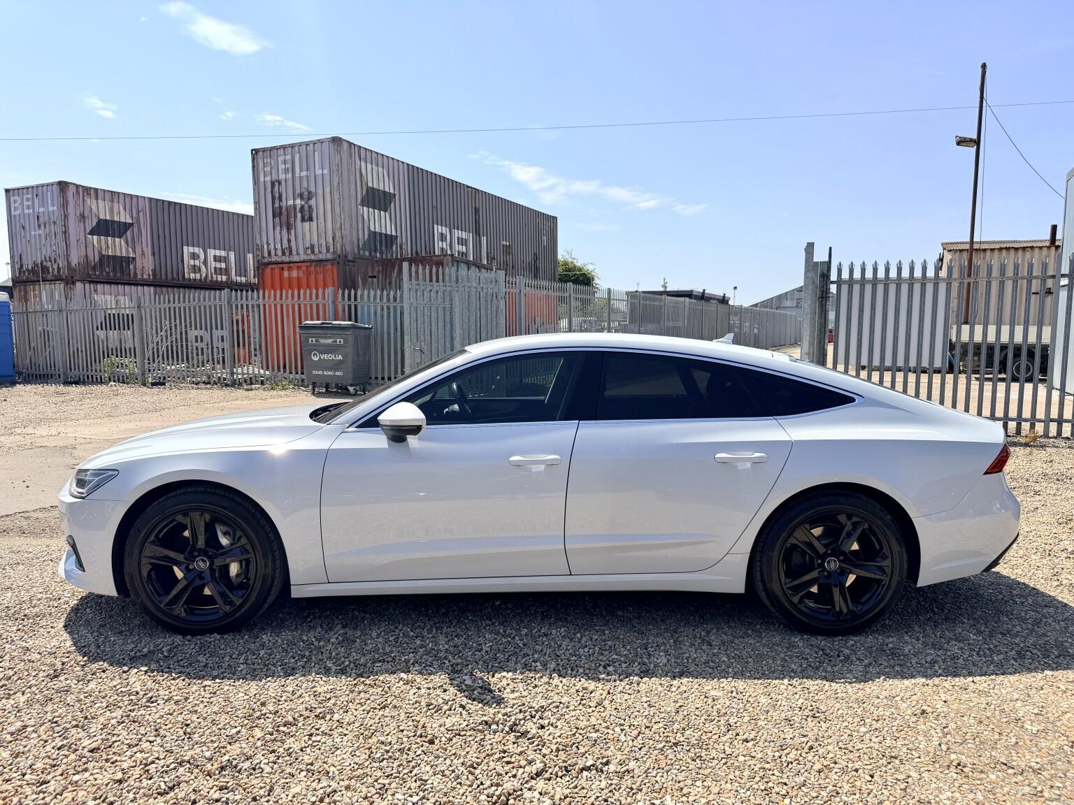 Audi A7 view 8