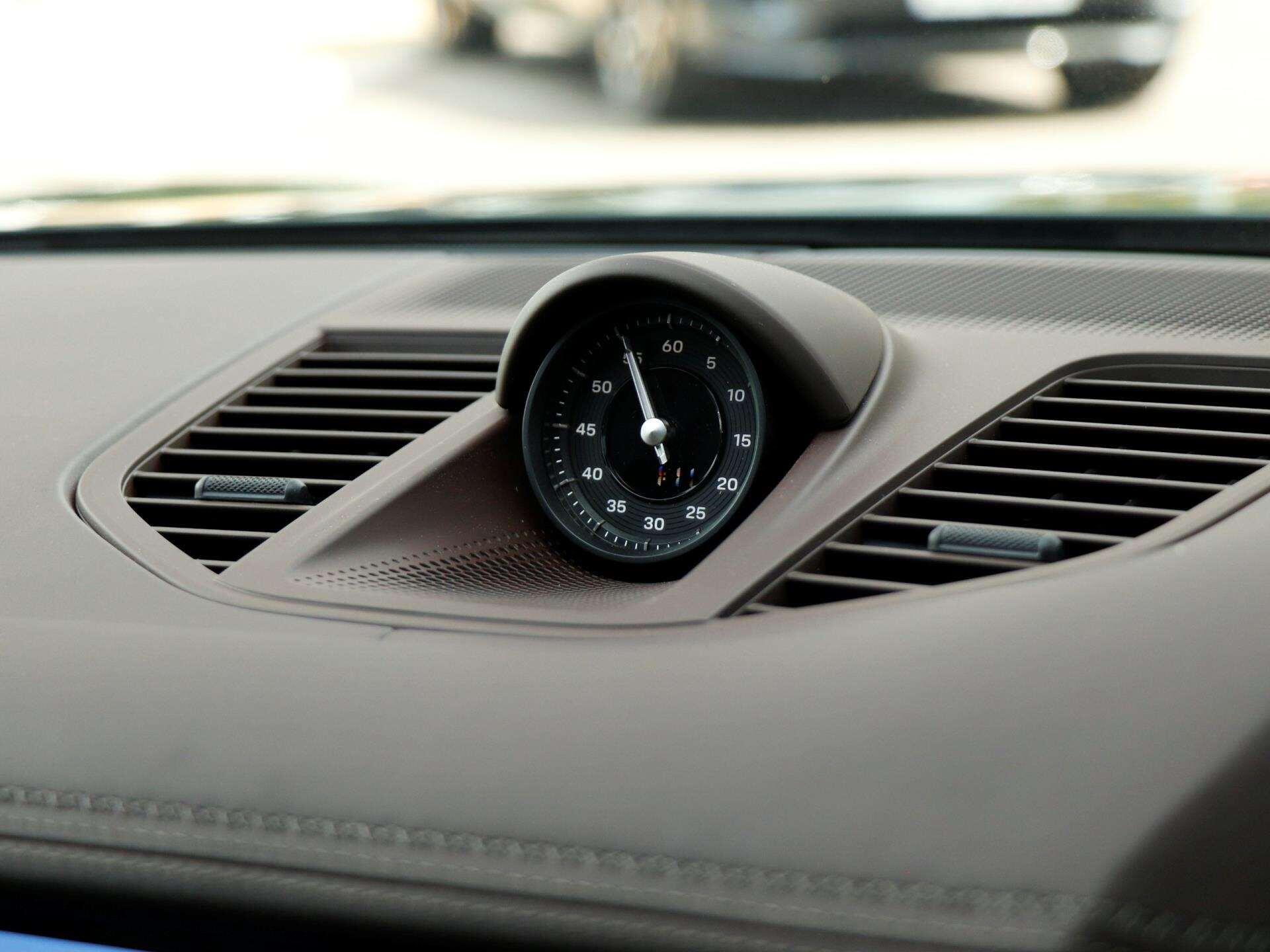 Porsche Panamera view 14