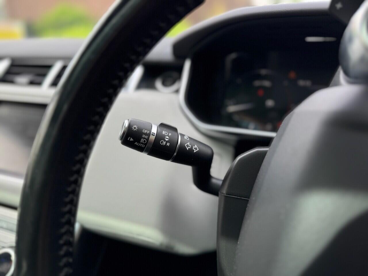 Land Rover Range Rover Sport view 16