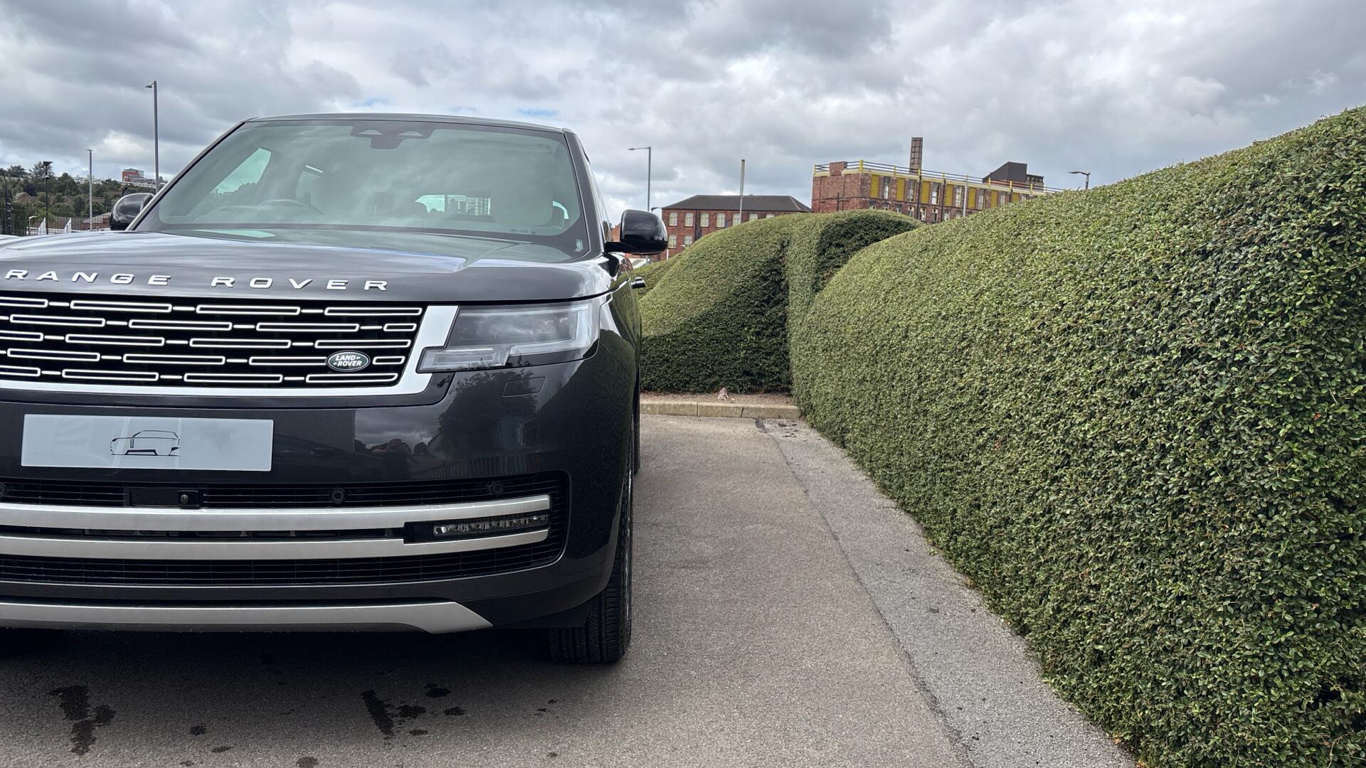 Land Rover Range Rover view 47