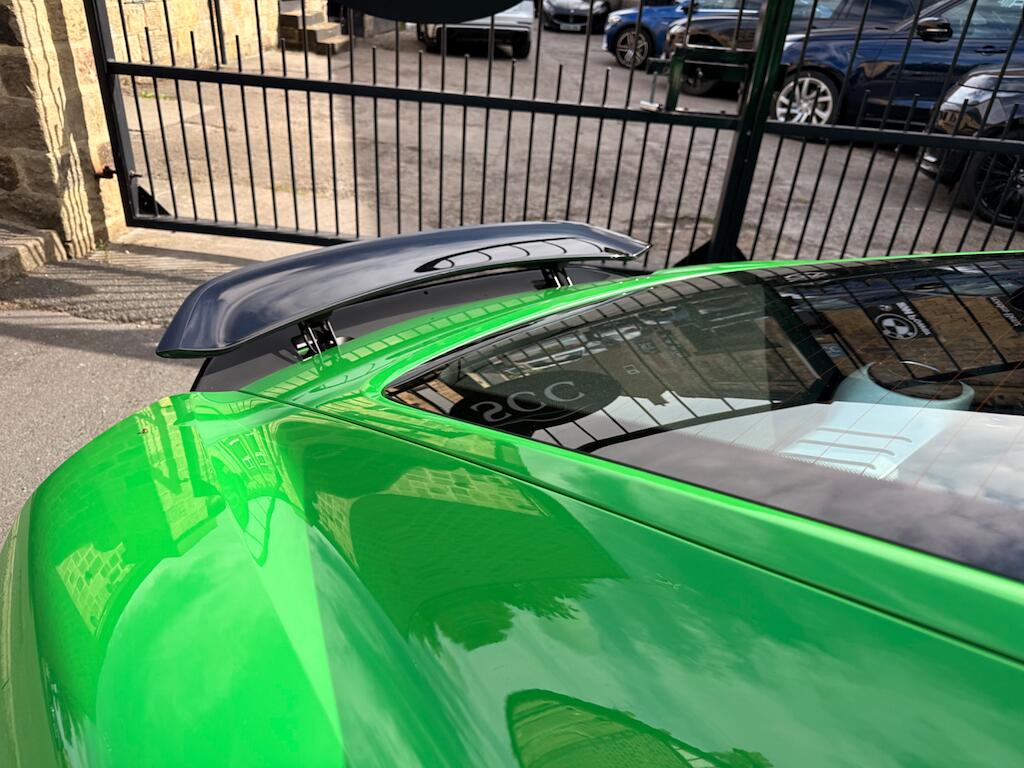 Porsche Cayman view 35