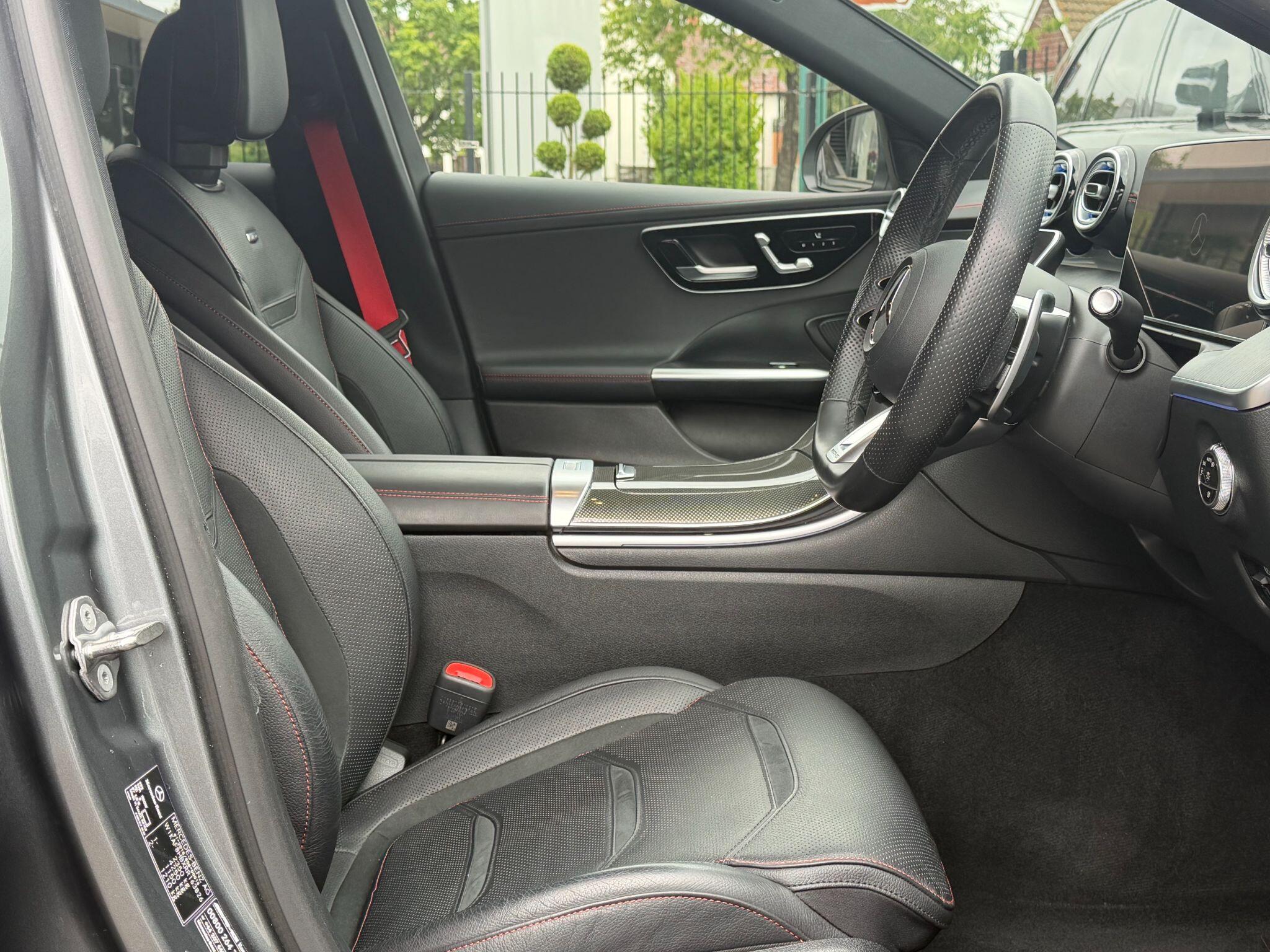 Mercedes-Benz C Class view 14