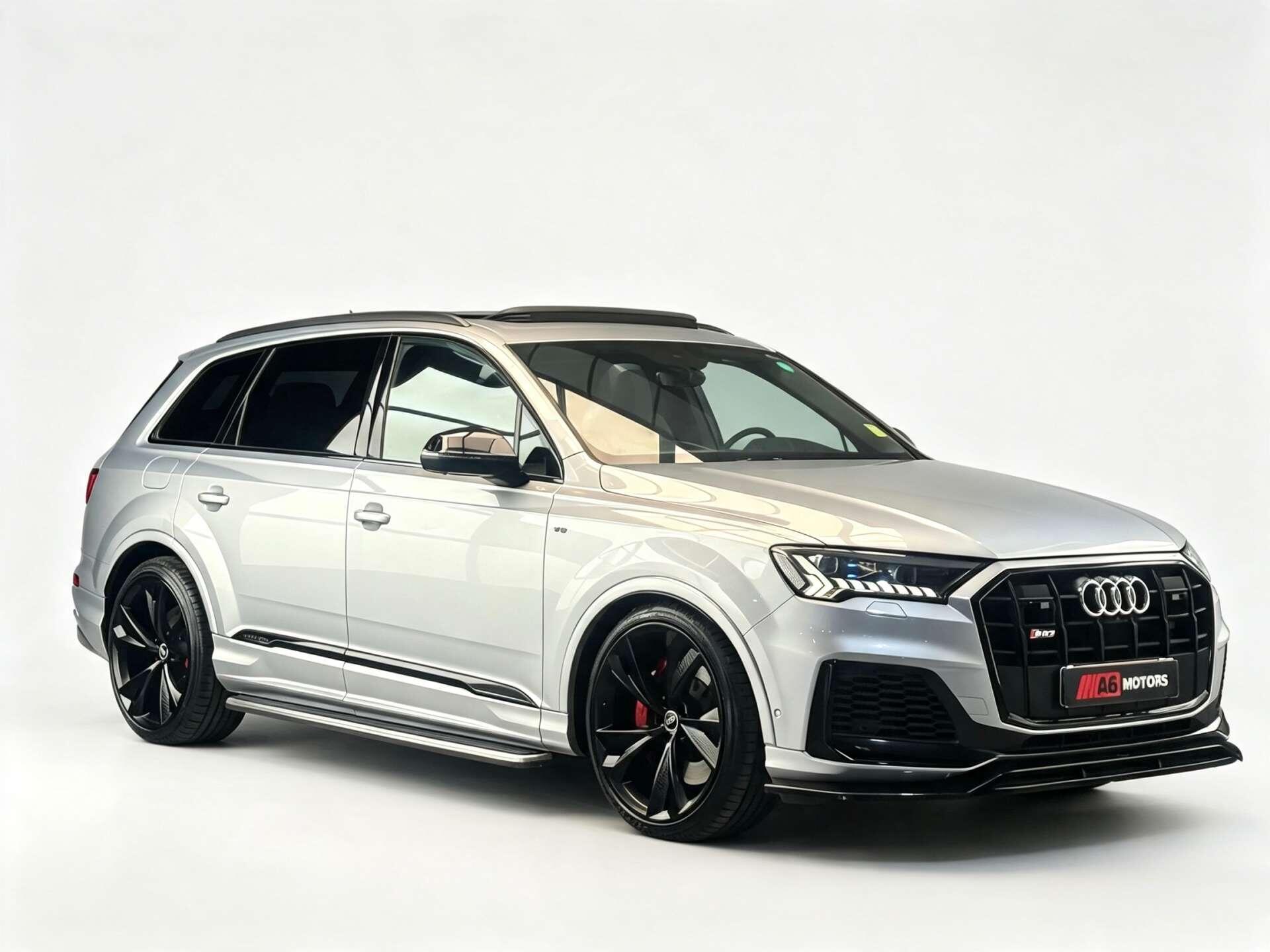 Audi SQ7 view 6
