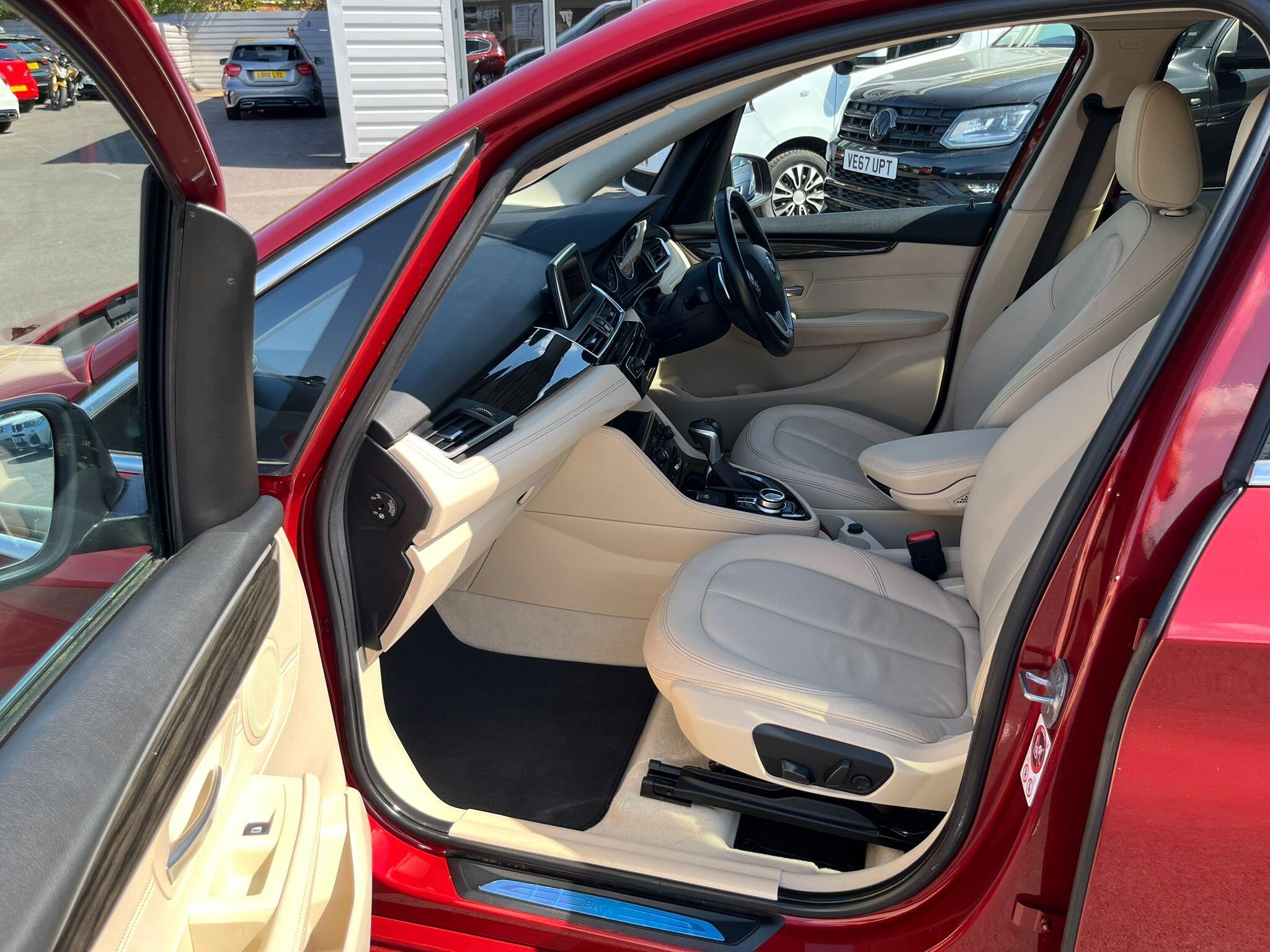 BMW 2 Series Active Tourer view 27