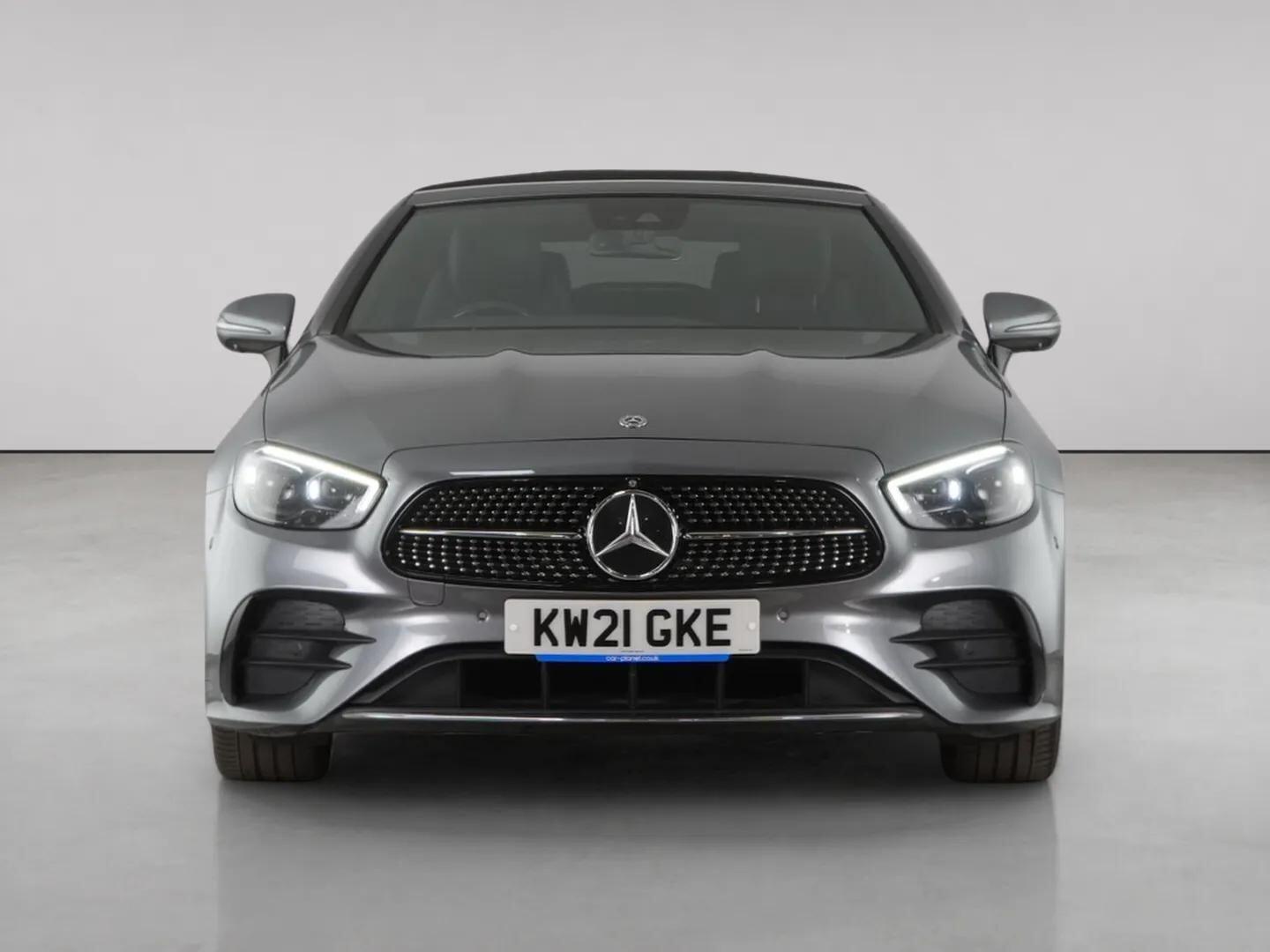 Mercedes-Benz E-Class view 36