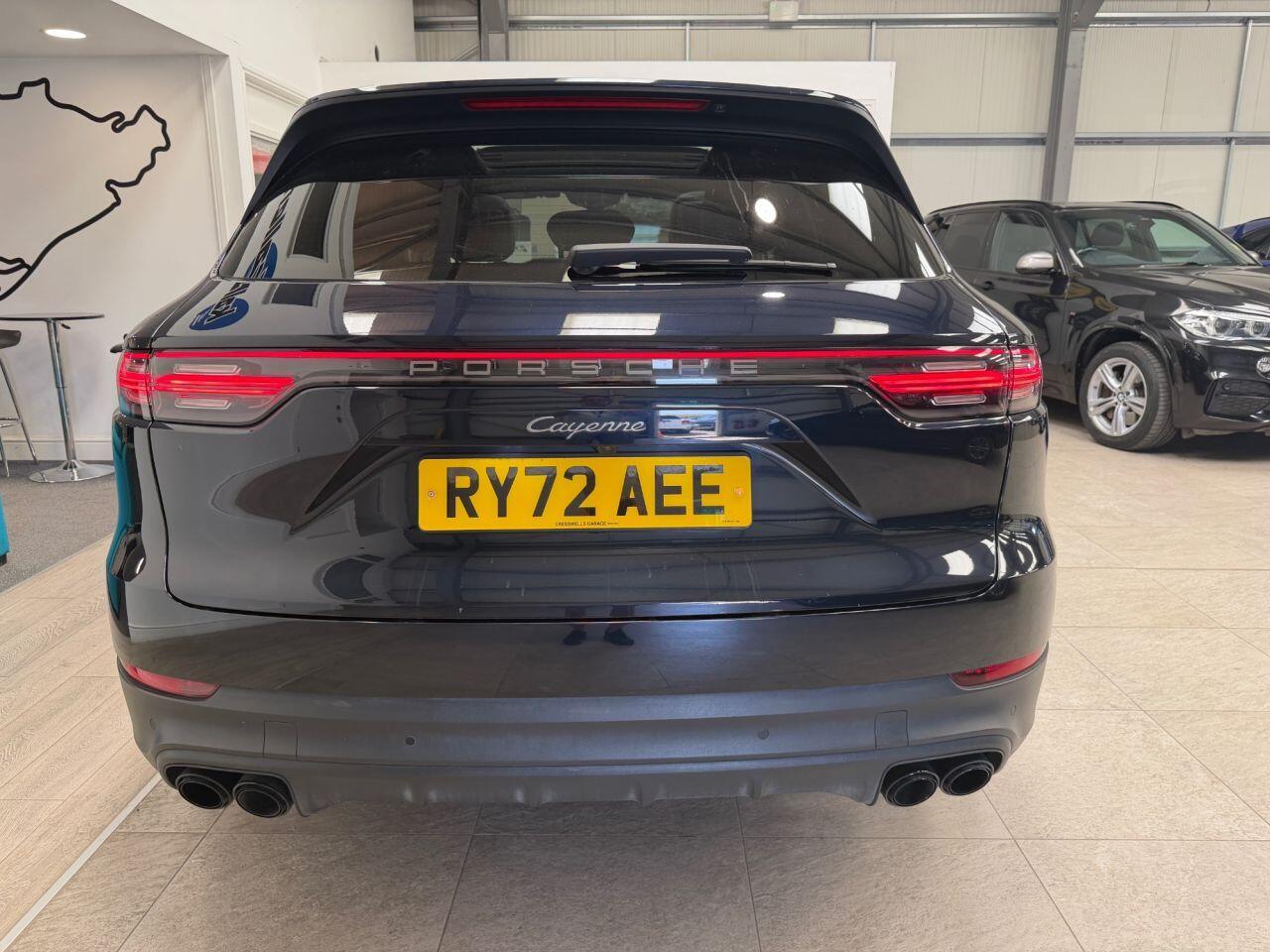 Porsche Cayenne view 10