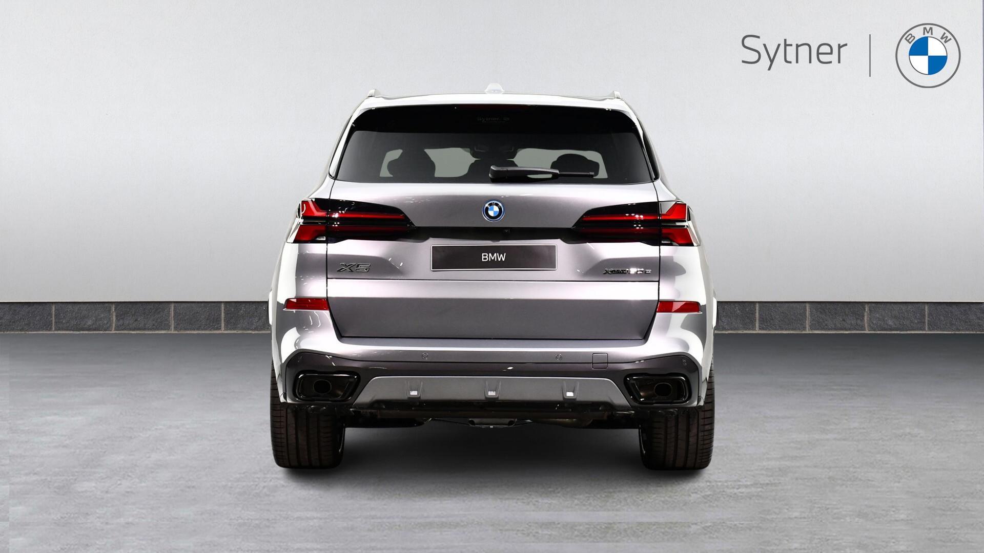 BMW X5 view 15