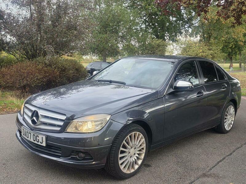 Mercedes-Benz C-Class view 28