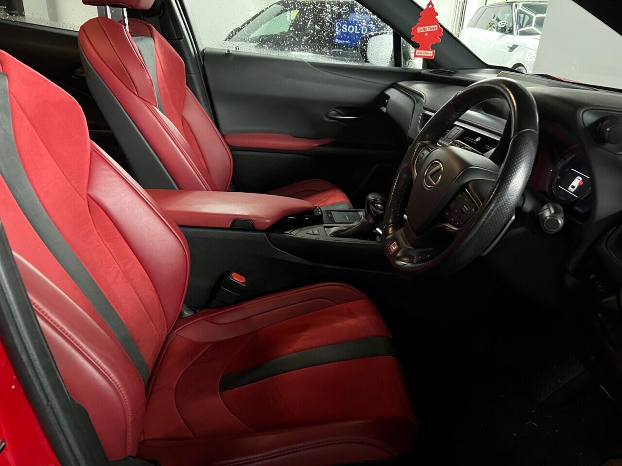 Lexus Ux view 2