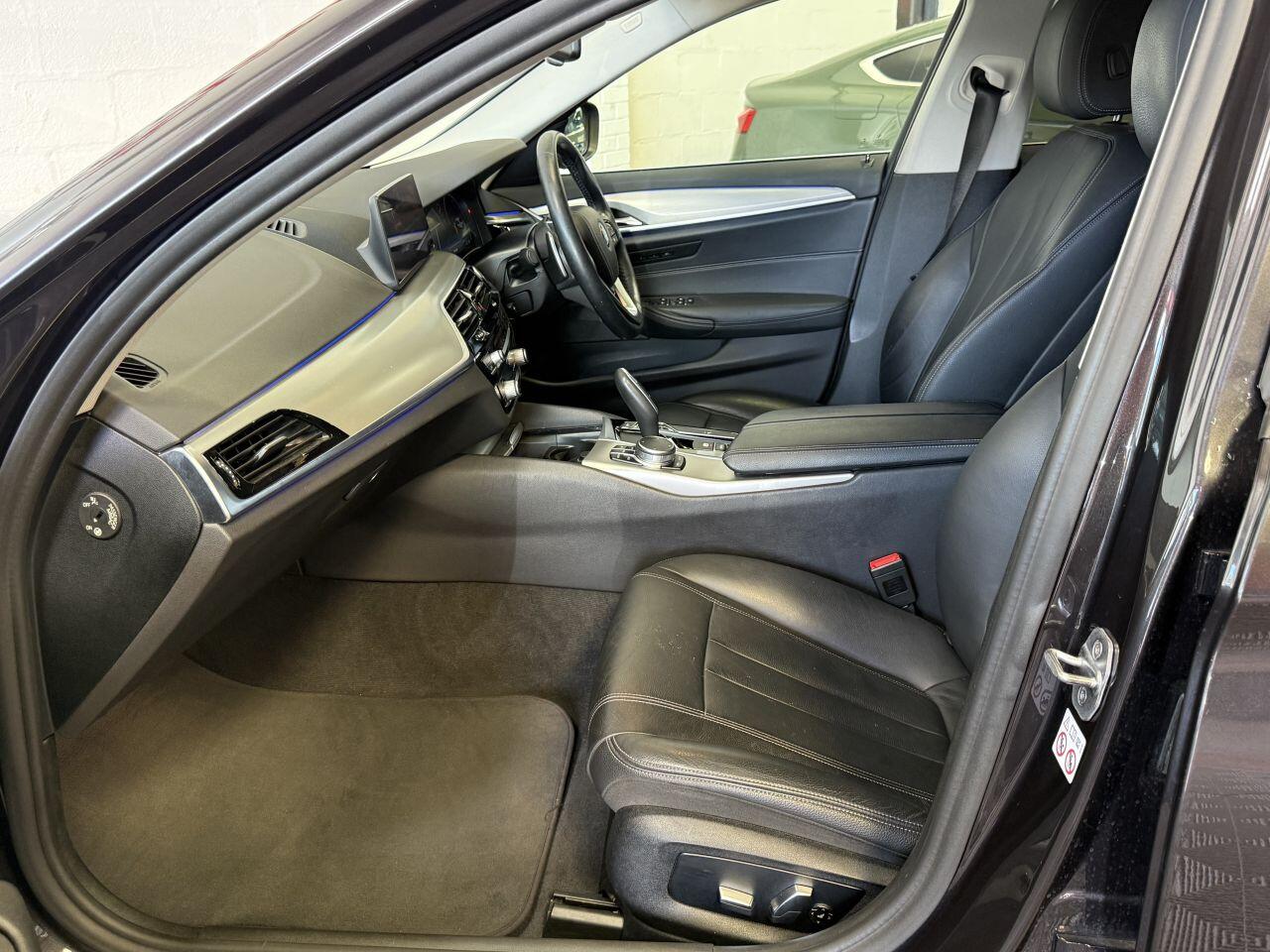 BMW 5 Series view 51