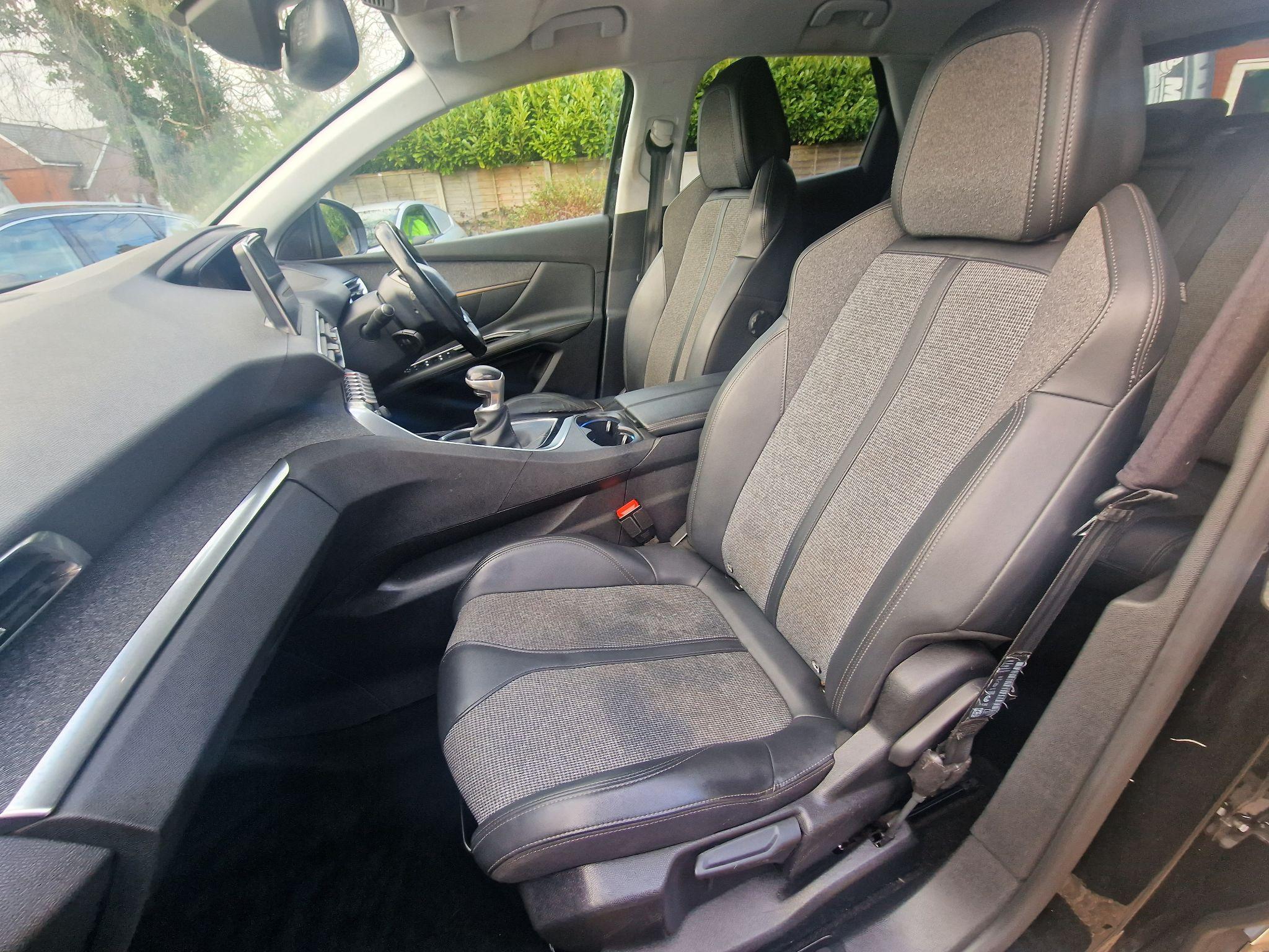 2019 Peugeot 3008 1.2 PureTech Allure Euro 6 (s/s) 5dr • 96,000 miles image 21