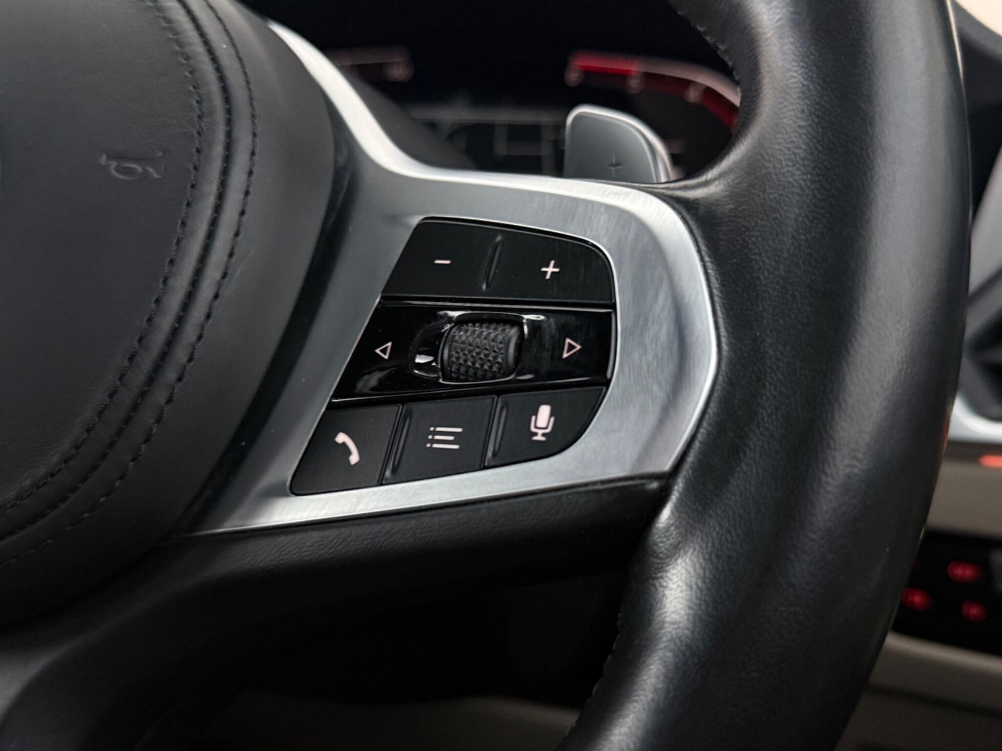 BMW 3 Series view 17