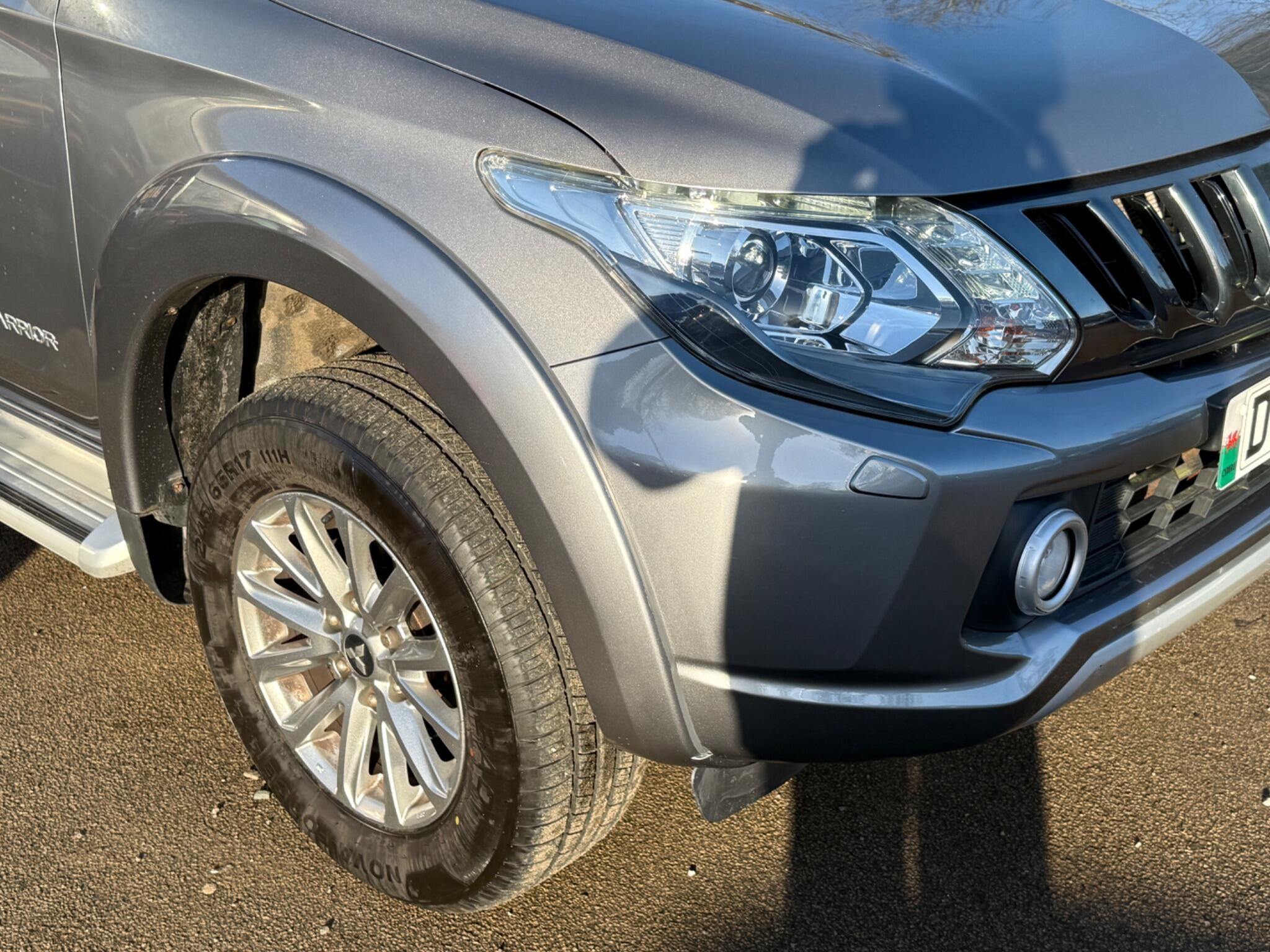 Mitsubishi L200 - Image 23