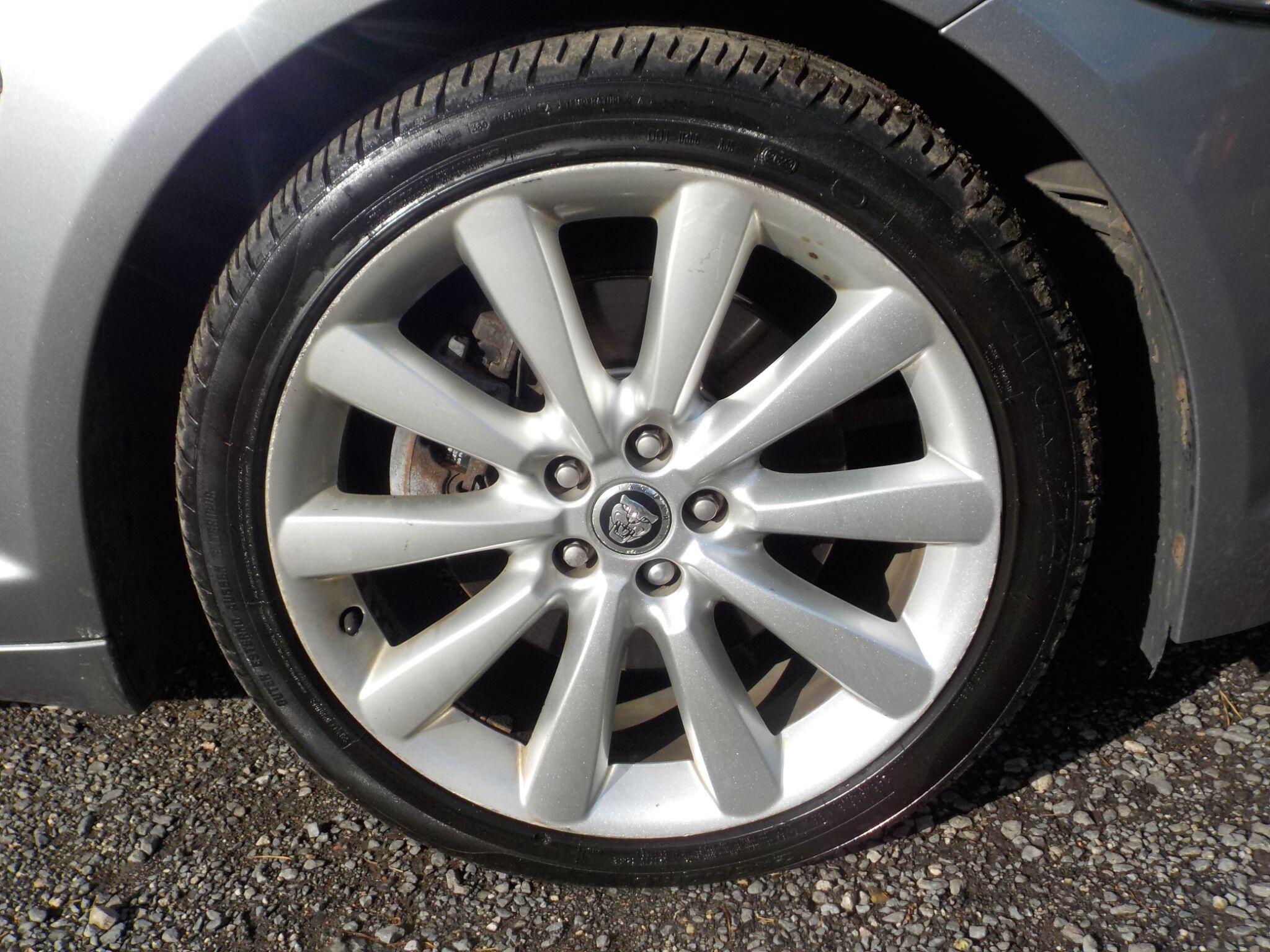 Jaguar XF 3.0d V6 Premium Luxury Auto Euro 5 4dr