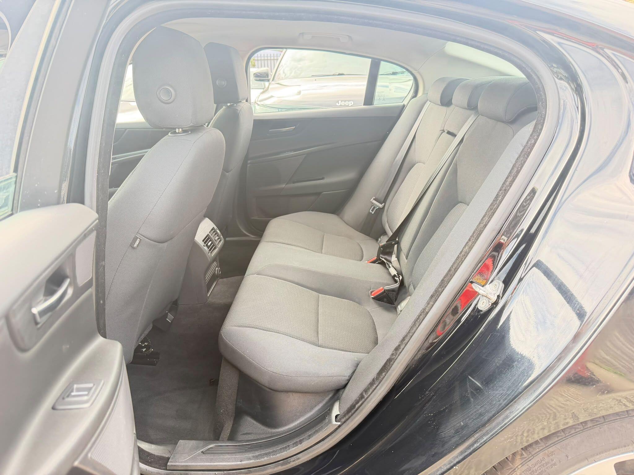 Jaguar XE view 17