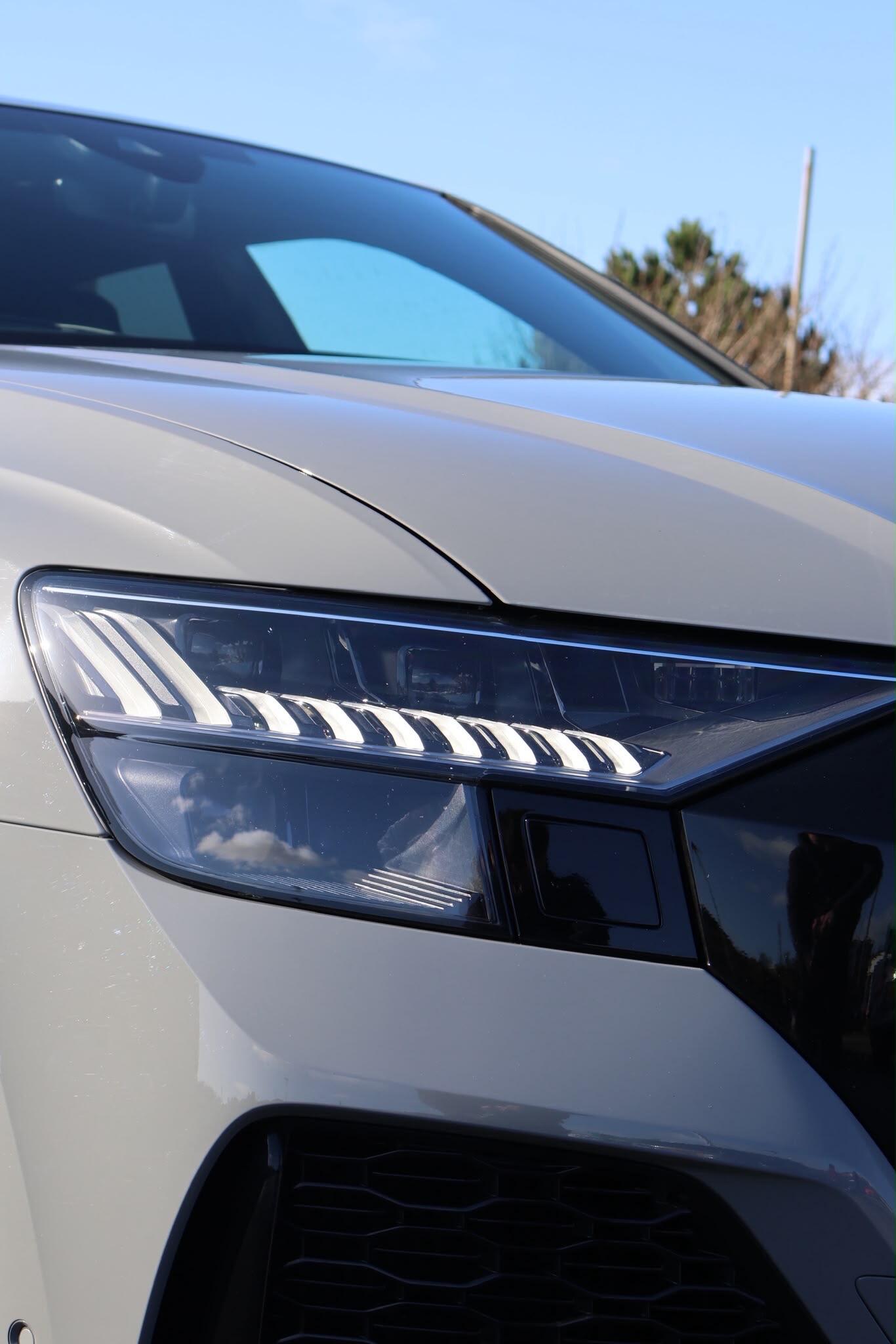 Audi RSQ8 view 9