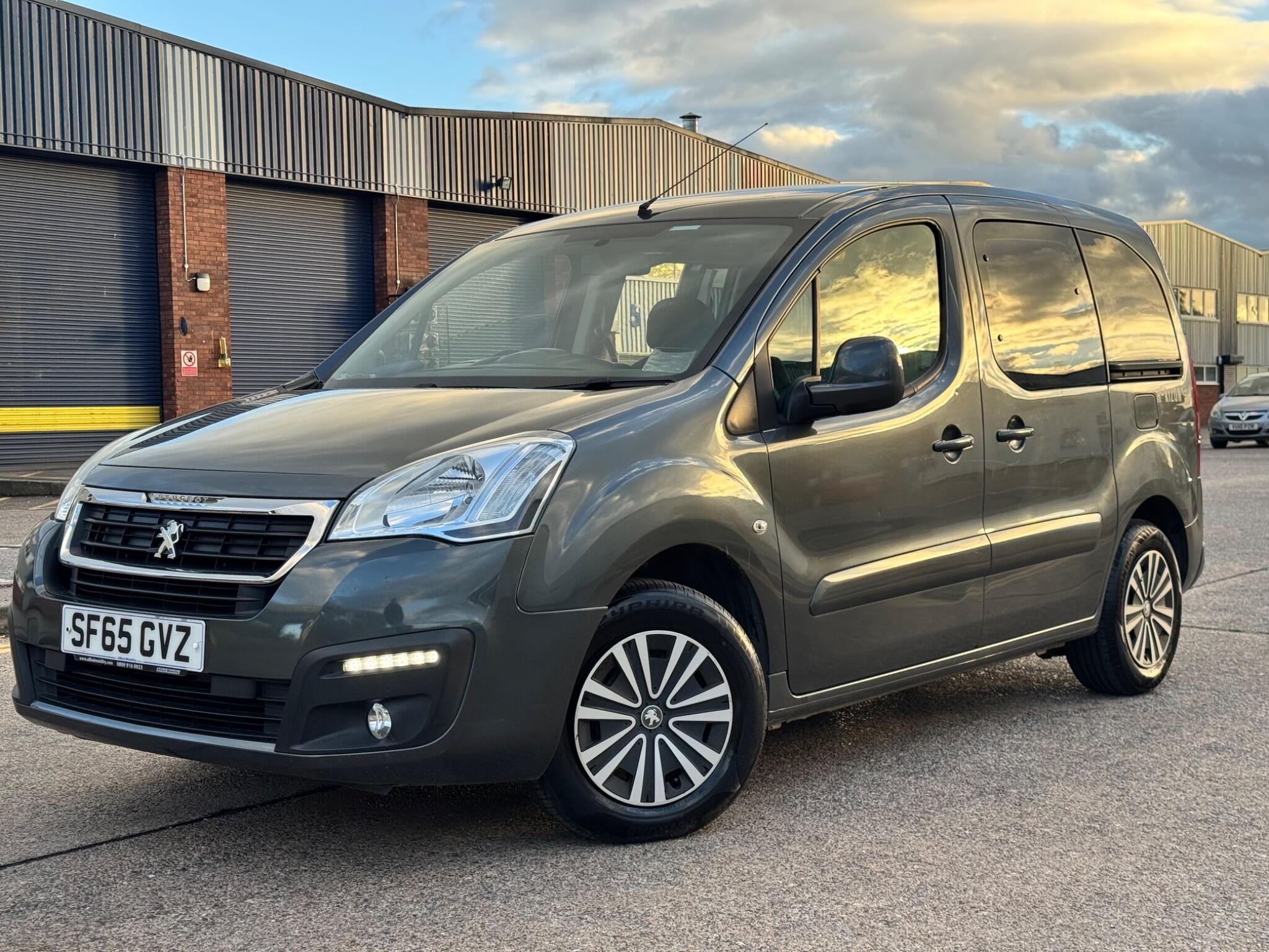 Peugeot Partner Tepee view 7